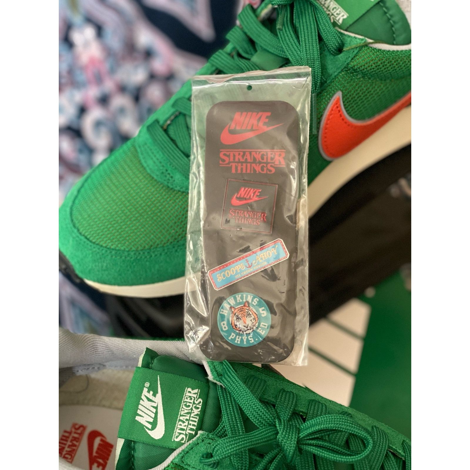 Nike Nike Tailwind 79 Stranger Things Hawkins High School m8 w9.5 Size US 8 / EU 41 - 3 Thumbnail
