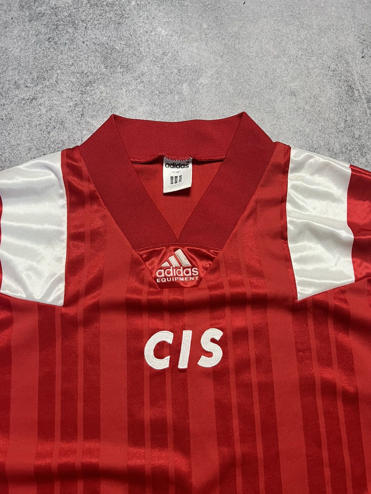 Vintage Vintage Adidas 1992 CIS Home Football Soviet Soccer Jersey Size US L / EU 52-54 / 3 - 6 Thumbnail