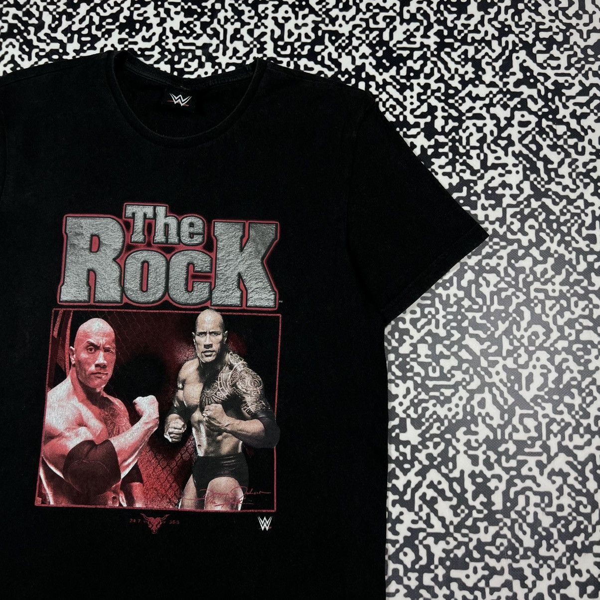 WWE Vintage Y2K WWE The Rock Dwayne Johnson Wrestling T-shirt Size US M / EU 48-50 / 2 - 6 Thumbnail