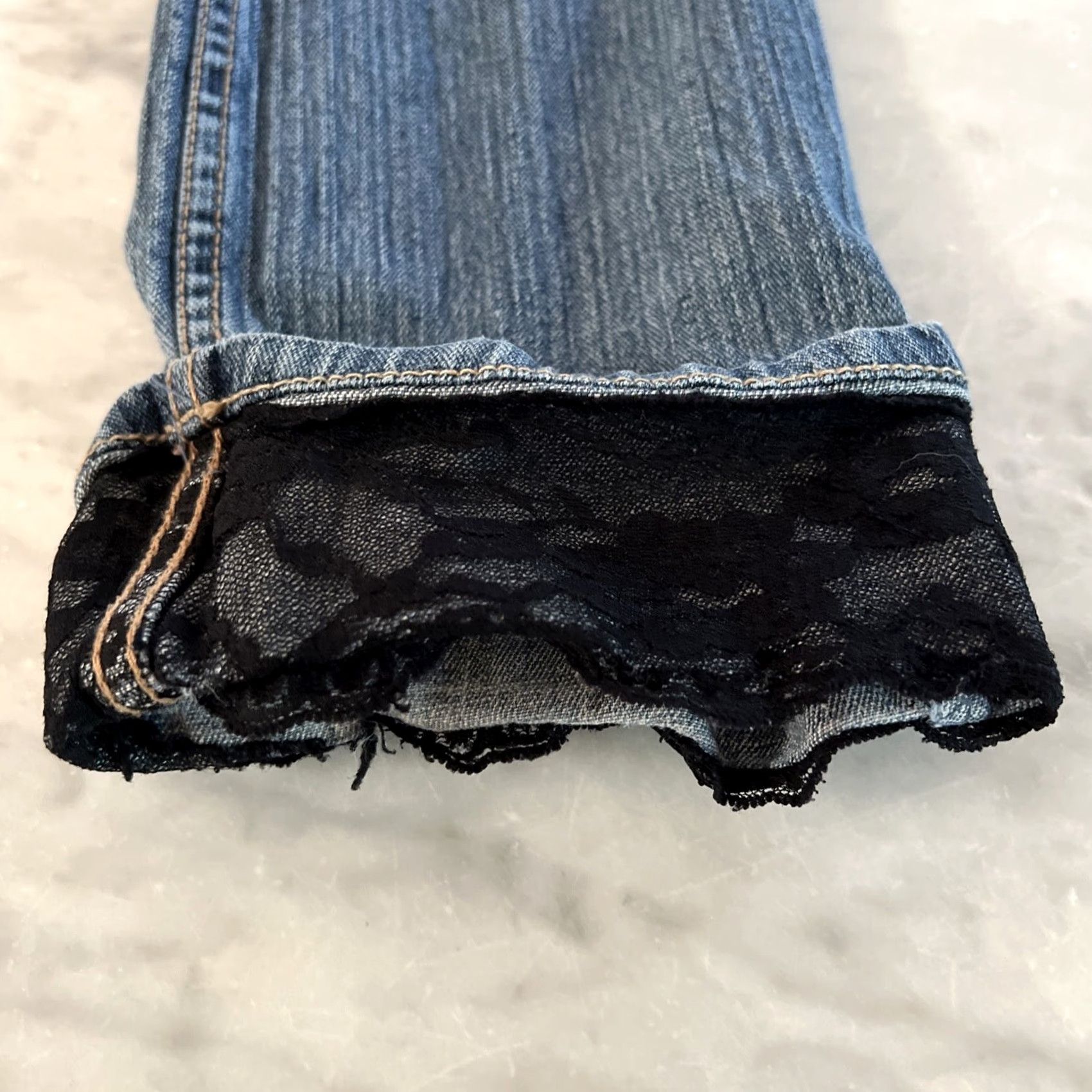 Vintage VINTAGE YES Blue Jeans Lace Trim Women’s 14 Th50160 Style Skinny 27in Inseam Denim Fall Bohemian Womens Size 36" / US 14 / IT 50 - 4 Thumbnail