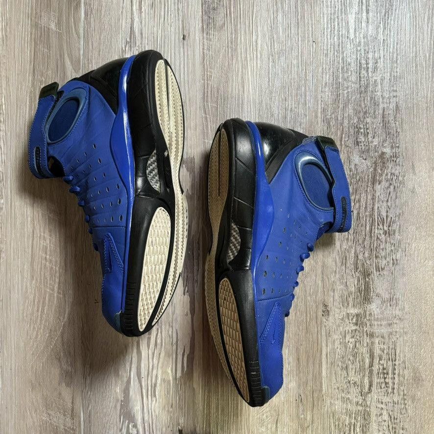 Nike NIKE • Huarache 2K4 "Bright Blue" (12M) Size US 12 / EU 45 - 10 Thumbnail