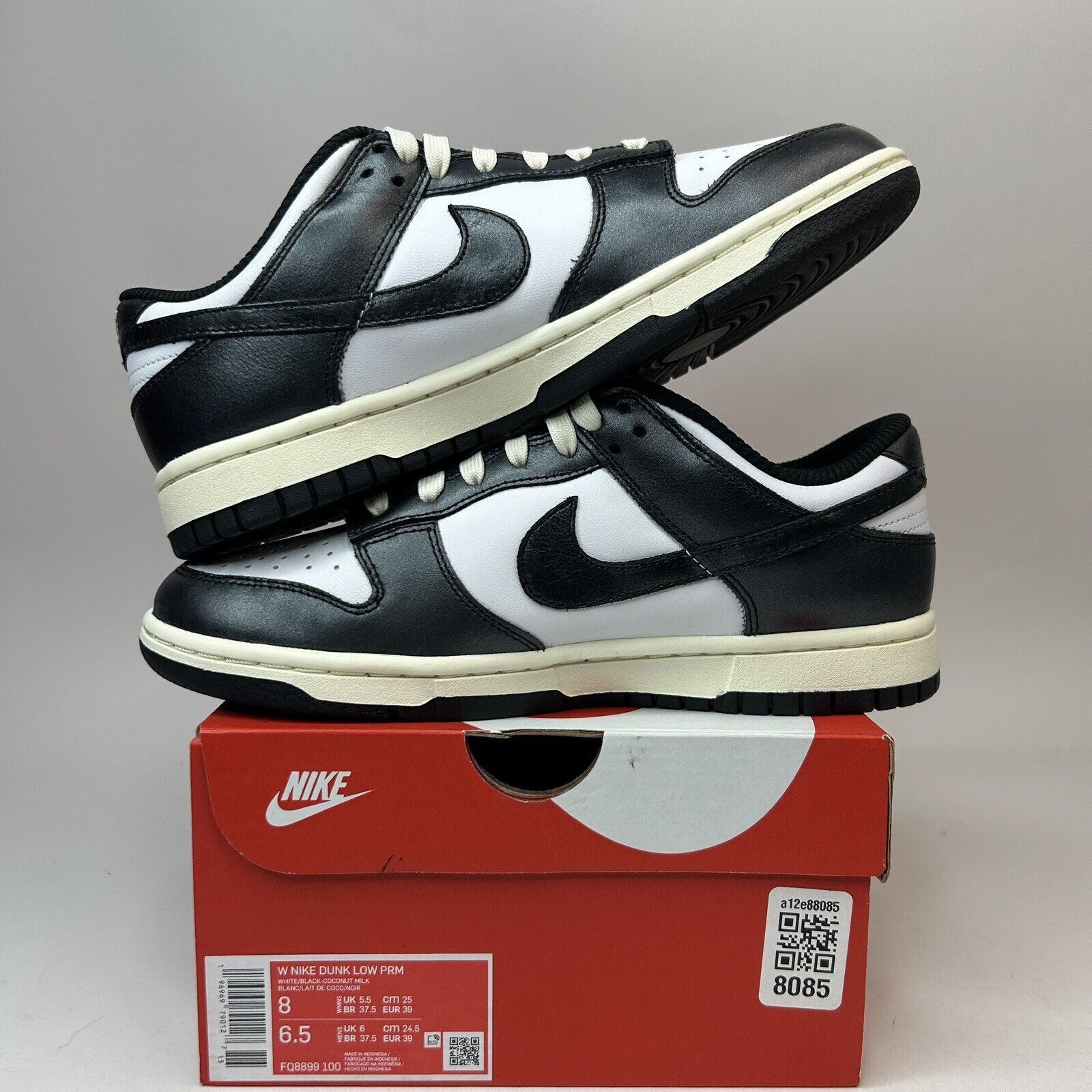 Nike Nike Dunk Low PRM WMNS “Vintage Panda” 2023 Size US 8 / IT 38 - 3 Thumbnail