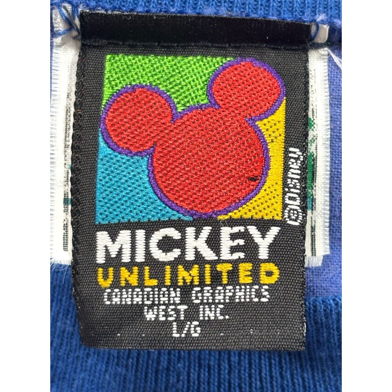 Mickey Unlimited VINTAGE Mickey Unlimited Canada Shirt L Unisex Adults Long Sleeve Crew Neck Graphic 90s Blue Niagara Falls L Mens Womens Size US L / EU 52-54 / 3 - 5 Thumbnail