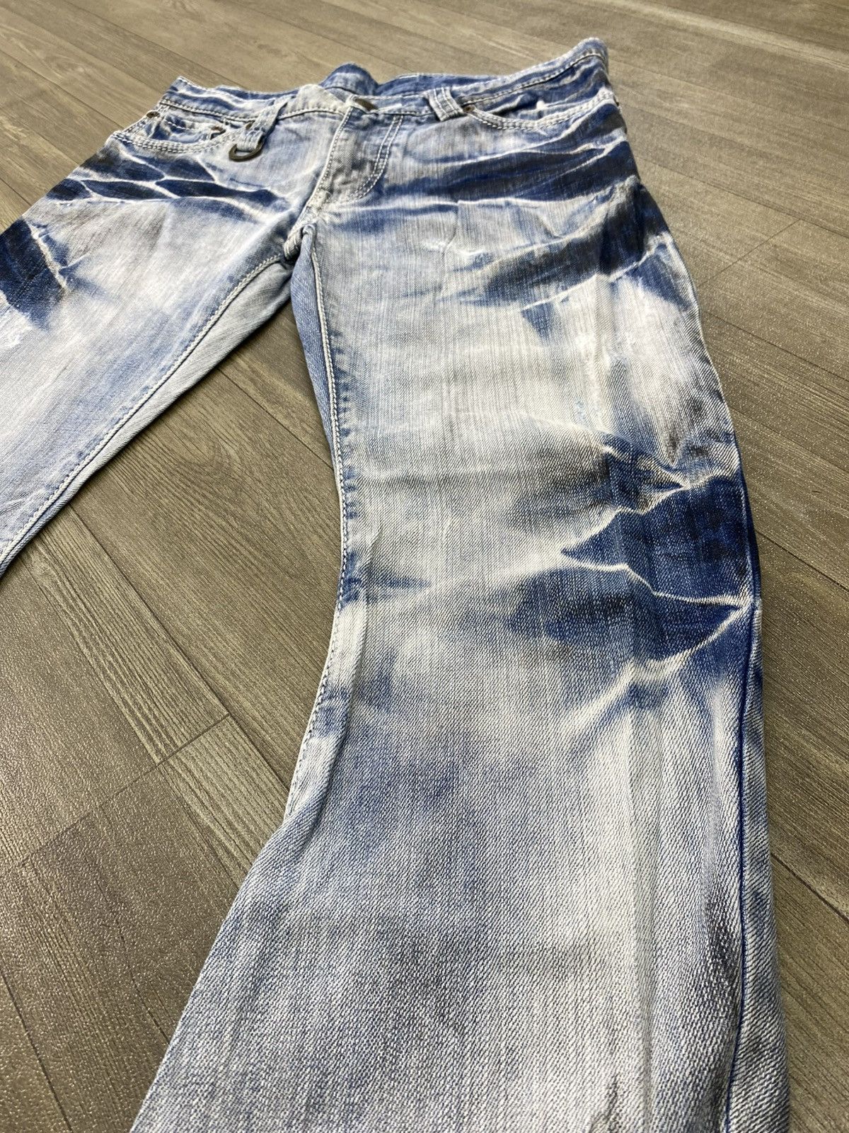 BUFFALO BOBS Buffalo Bobs Clawmark Curve Distressed Mudwash Flared Jeans Size US 32 / EU 48 - 5 Thumbnail