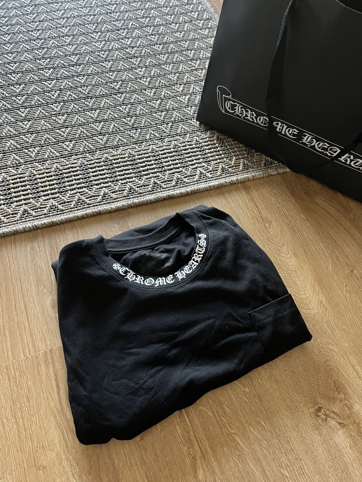 Chrome Hearts Chrome hearts long sleeve neck logo brand new full set Size US L / EU 52-54 / 3 - 9 Thumbnail