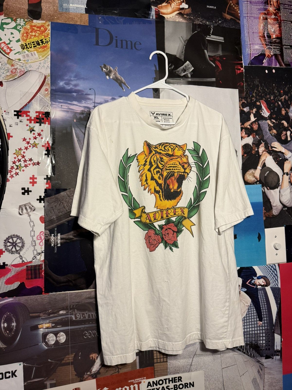 Avirex AVIREX tiger graphic tee XL white y2k rhinestone stud crest Size US XL / EU 56 / 4 - 11 Thumbnail