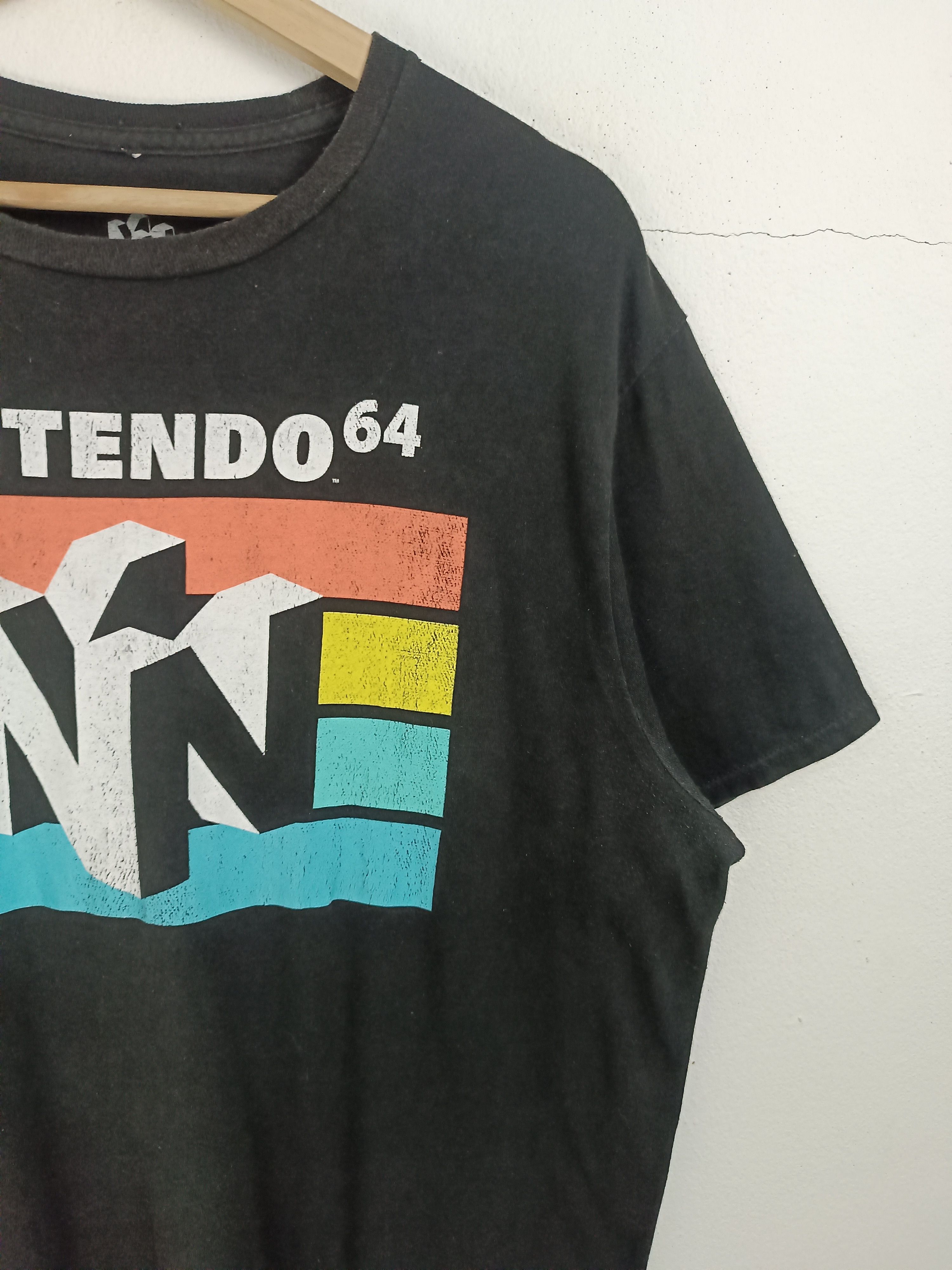 Nintendo VINTAGE NINTENDO64 BOG LOGO TEE games ps5 gameboy Size US L / EU 52-54 / 3 - 6 Thumbnail