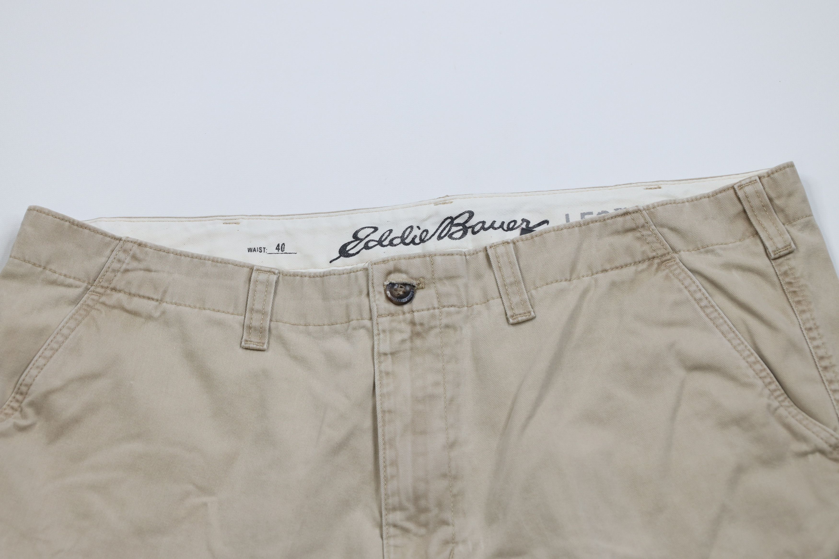 Eddie Bauer × Vintage Vintage Eddie Bauer Heavyweight Cotton Cargo Shorts Beige Size US 40 / EU 56 - 2 Thumbnail