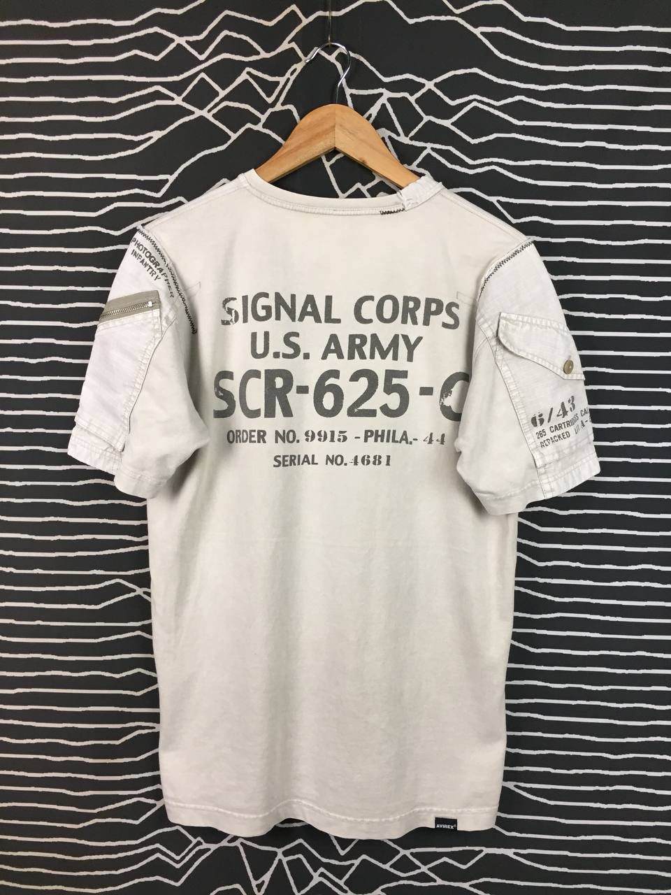 Avirex Vtg Avirex Signal Corps U.S. Army Military Aesthetic Tee Size US L / EU 52-54 / 3 - 11 Thumbnail