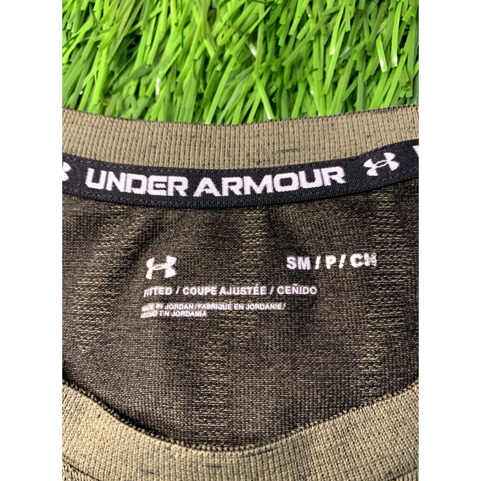 Under Armour Under Armour Shirt Men Training Jersey Tee S Olive Classic Fit Short Sleeve Crew Neck 72cm 44cm Size US S / EU 44-46 / 1 - 6 Thumbnail
