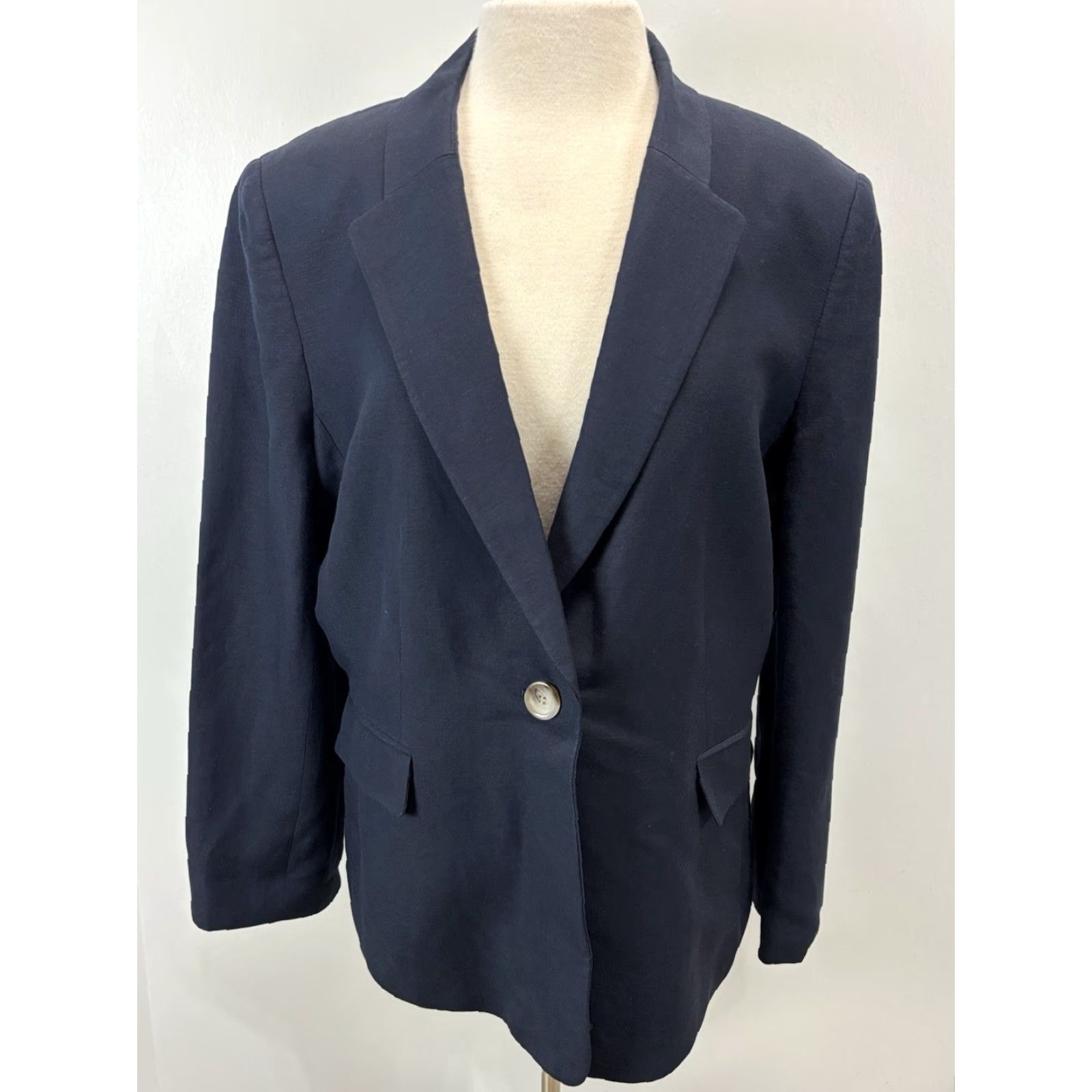 Vintage TAHARI 2 Pc Pant Suit Plus Size 18 Women’s Navy Linen Blend Business Size 40" / US 18 - 2 Thumbnail