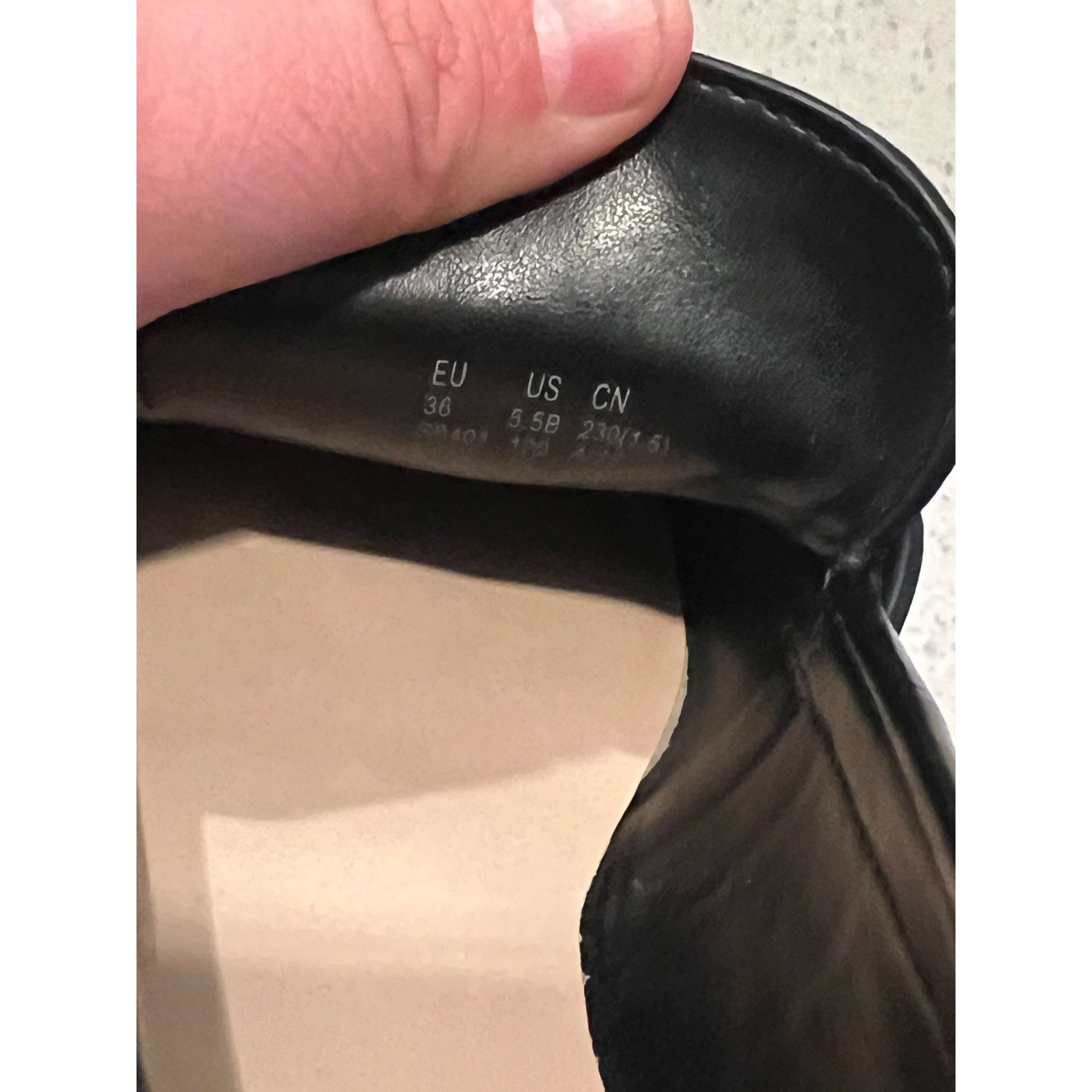 Stuart Weitzman Stuart Weitzman Leather Flats - Size 5.5 Size US 5.5 / IT 35.5 - 5 Thumbnail