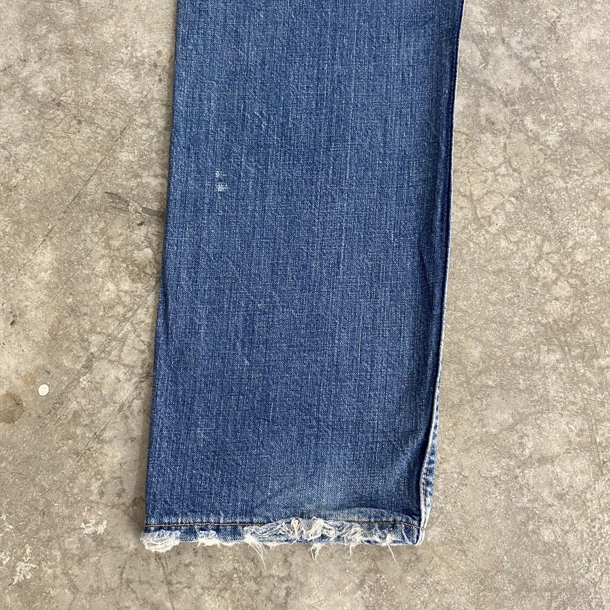 Levi's Size 33x32.5 Vintage 00’s Levis 501 Faded Blue Ripped Jeans Size US 33 - 16 Thumbnail