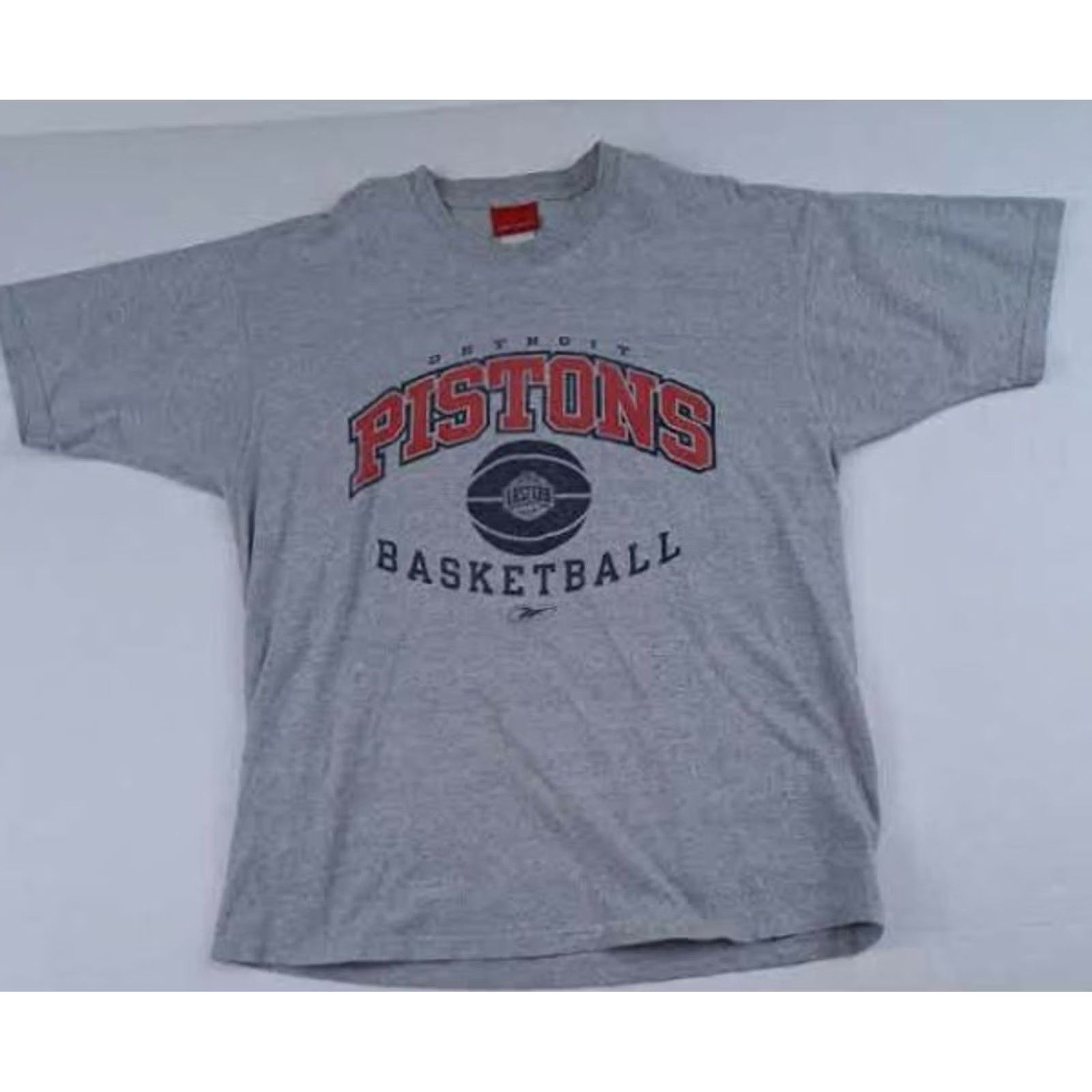 Reebok VINTAGE Detroit Pistons T-Shirt Reebok Shirt Mens L Gray 1990s Basketball Sports Size US L / EU 52-54 / 3 - 2 Thumbnail