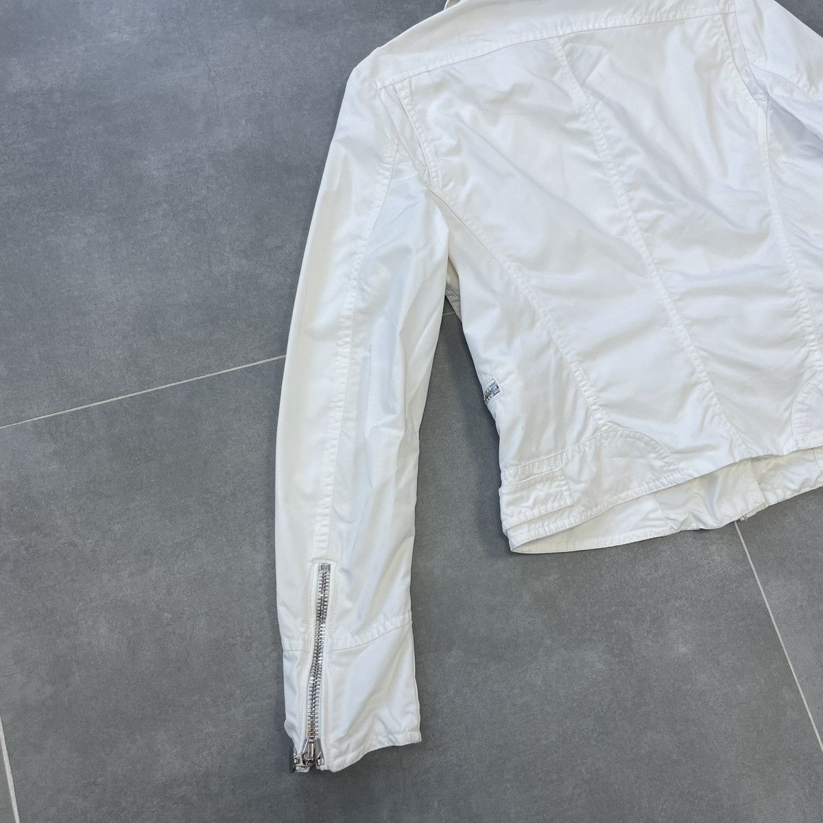 Moncler Authentic Moncler Coeur Jacket Size 1 (S) Size S / US 4 / IT 40 - 22 Thumbnail