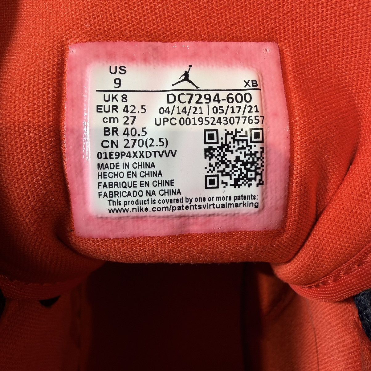 Jordan Brand Nike Air Jordan 1 Mid SE Barcelona Sweater Red White Patent Size US 9 / EU 42 - 7 Thumbnail