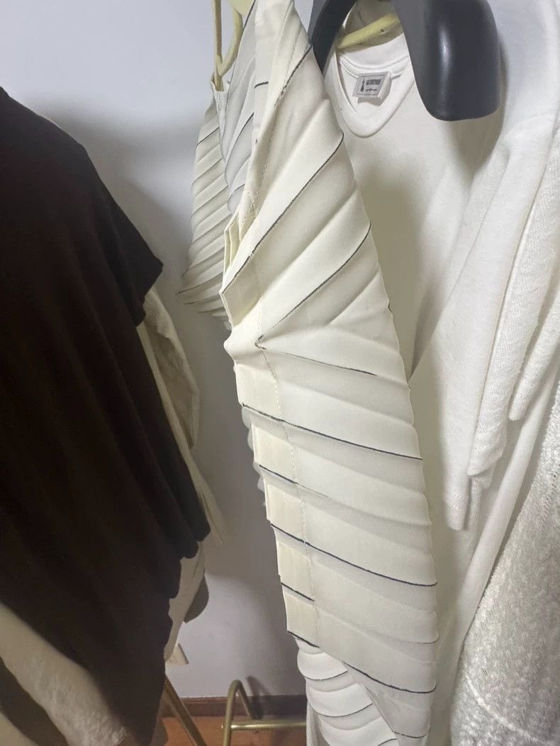 Issey Miyake Issey Miyake size:2 Origami series white top Size XS / US 0-2 / IT 36-38 - 6 Thumbnail