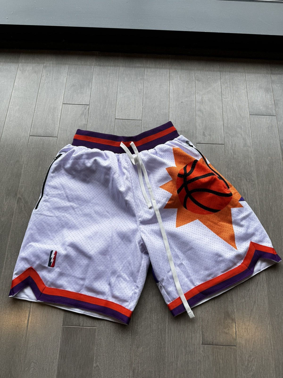 COLLECT SELECT PURPLE PHOENIX SUNS SHORTS 2024 SIZE MEDIUM TRILLEST