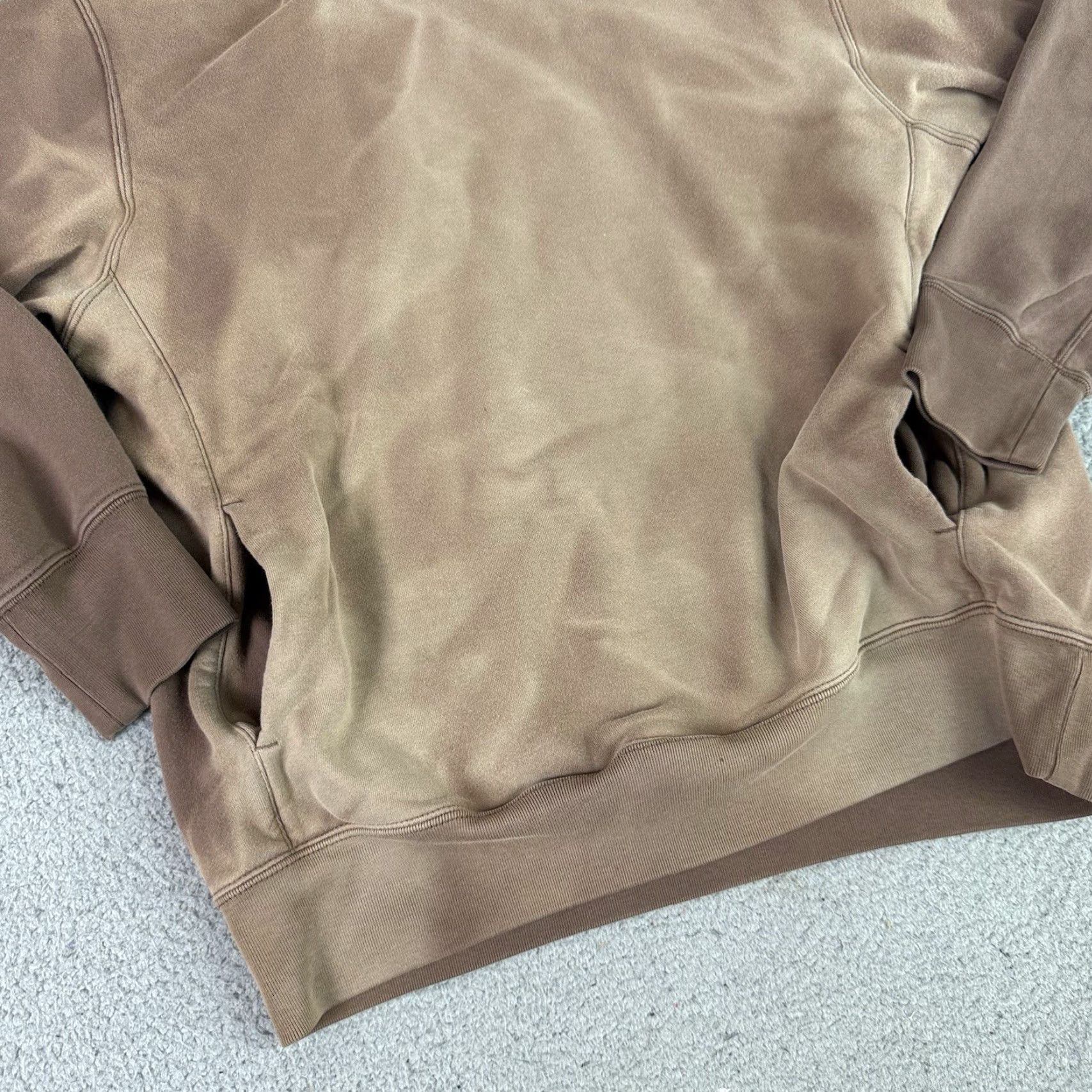 Uniqlo Uniqlo Hoodie Adult L Brown Pullover Sweatshirt Regular Size Mens Size US L / EU 52-54 / 3 - 3 Thumbnail