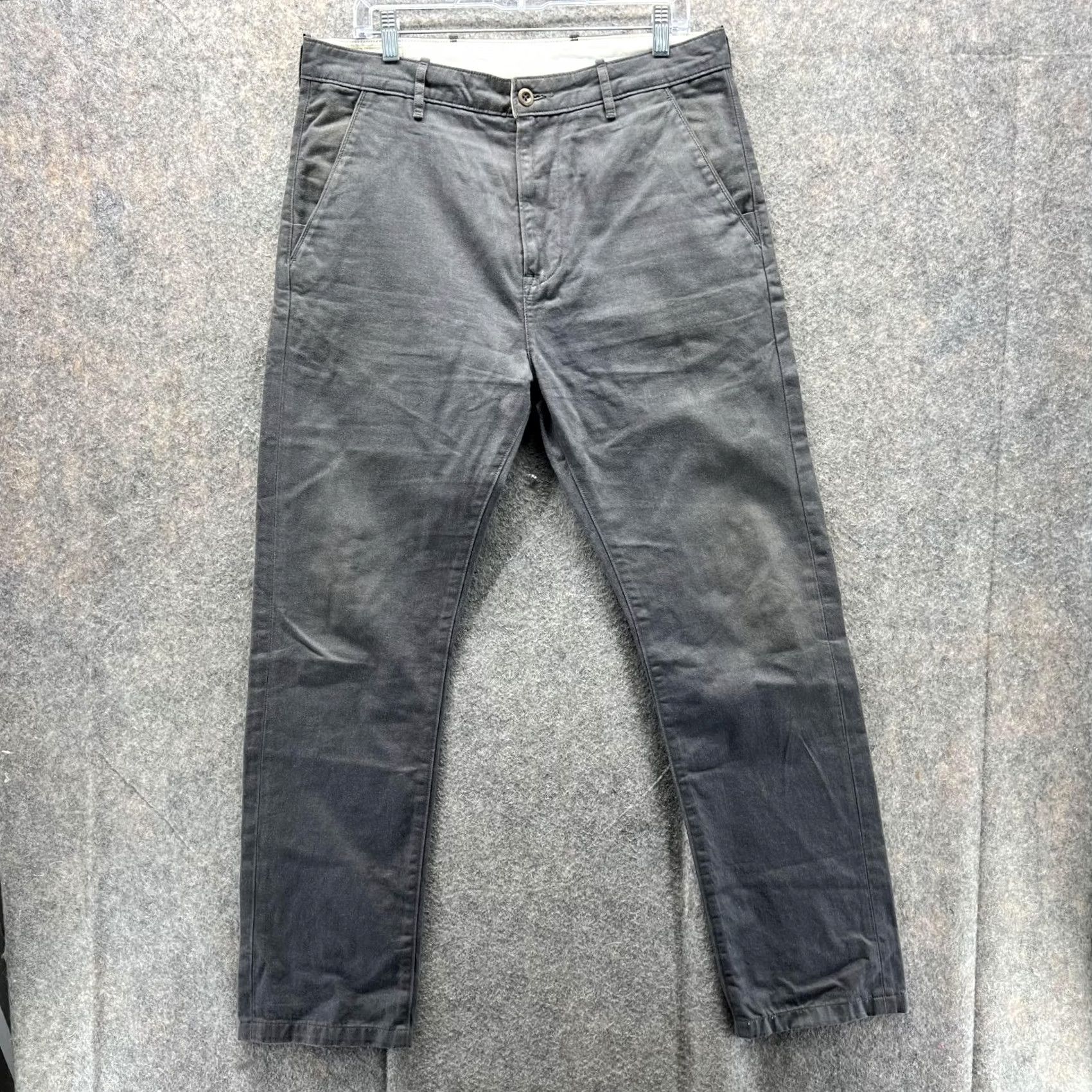 Levi's Levi's Pants Jeans Men 34x30 Gray Chino Flat Front Cotton Trousers Casual Formal Workwear Straight Leg Pants Size US 34 / EU 50 - 2 Thumbnail