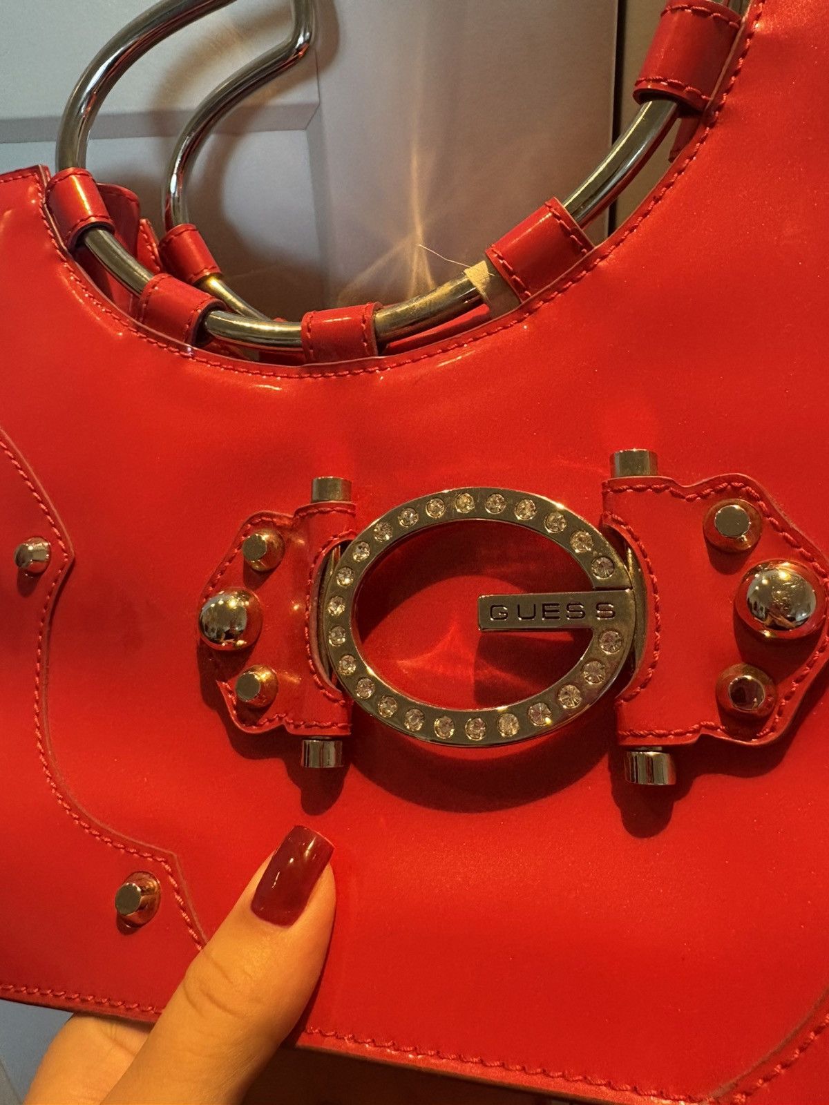Guess Guess Vintage Red Patent Heart Handle Bag – Y2K Size ONE SIZE - 5 Thumbnail