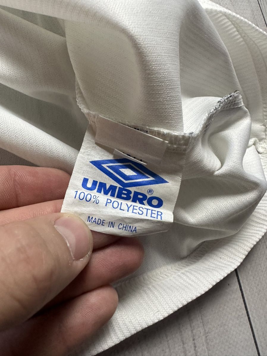 Chelsea Soccer × Umbro × Vintage Vintage Umbro Chelsea soccer jersey white rare L logo Size US M / EU 48-50 / 2 - 7 Thumbnail