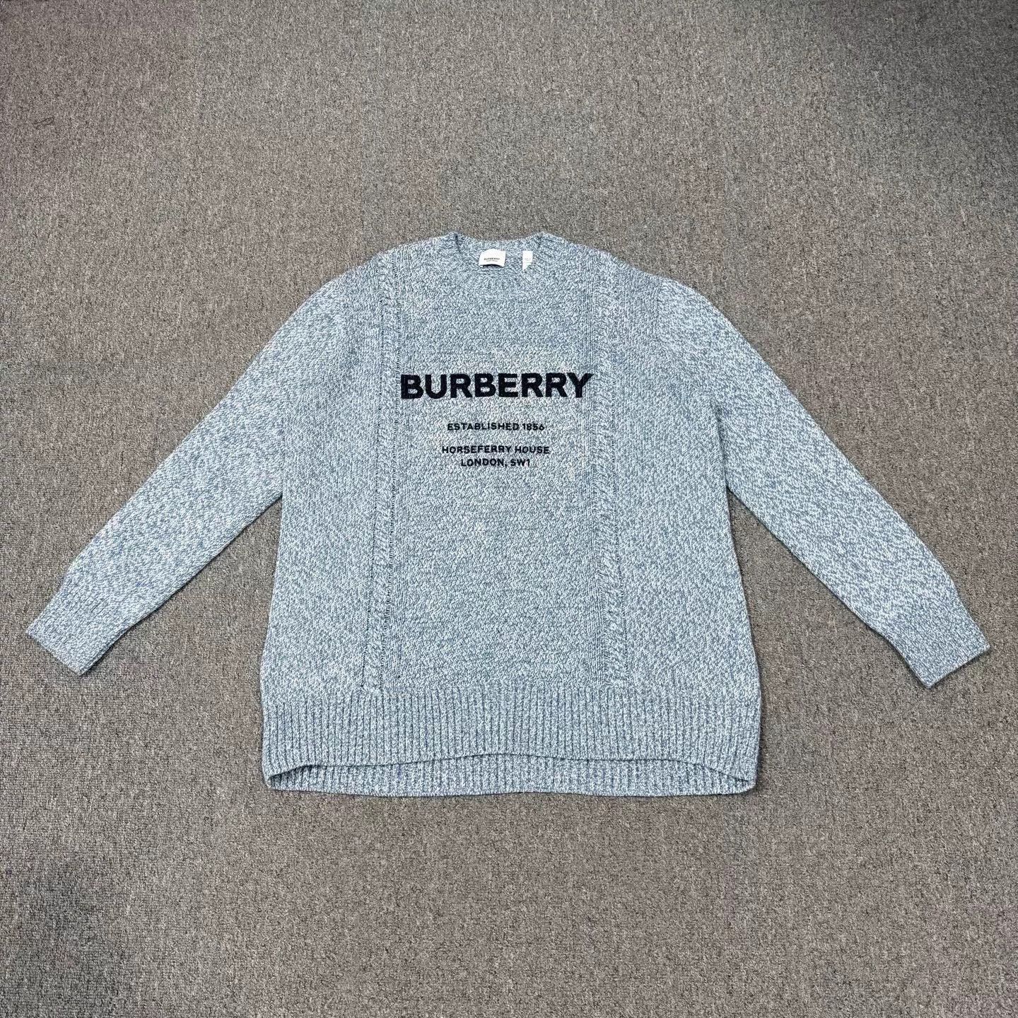 Burberry haze blue knit sweater L like new