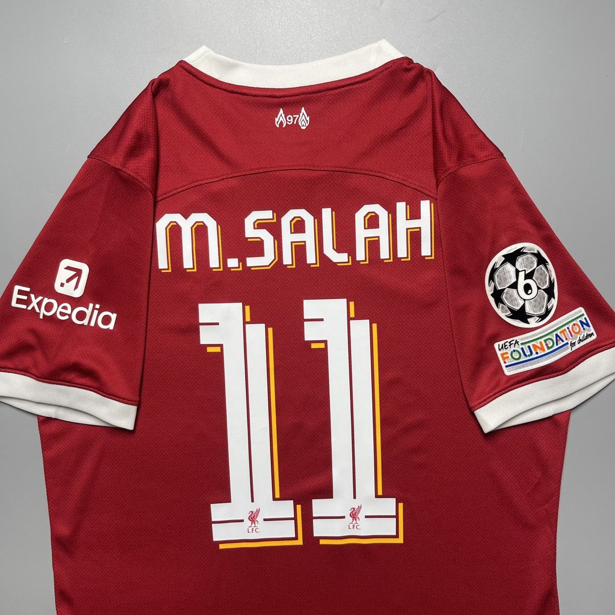 Vintage LIVERPOOL NIKE 2023/2024 FOOTBALL HOME JERSEY #11 SALAH Size US M / EU 48-50 / 2 - 9 Thumbnail