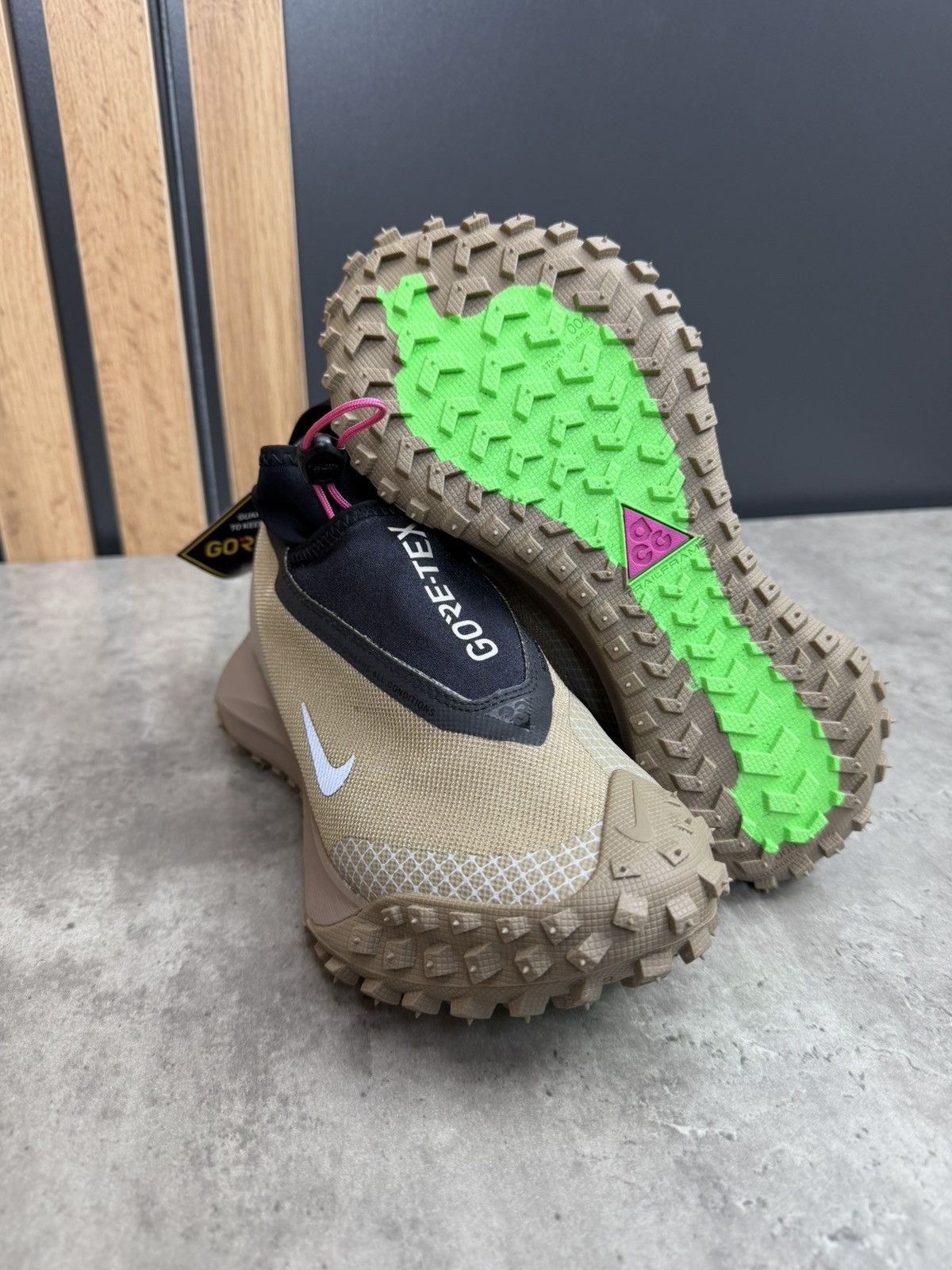Nike ACG Nike ACG Mountain Fly Gore-Tex Khaki Size 35.5 Size US 5.5 / IT 35.5 - 9 Thumbnail
