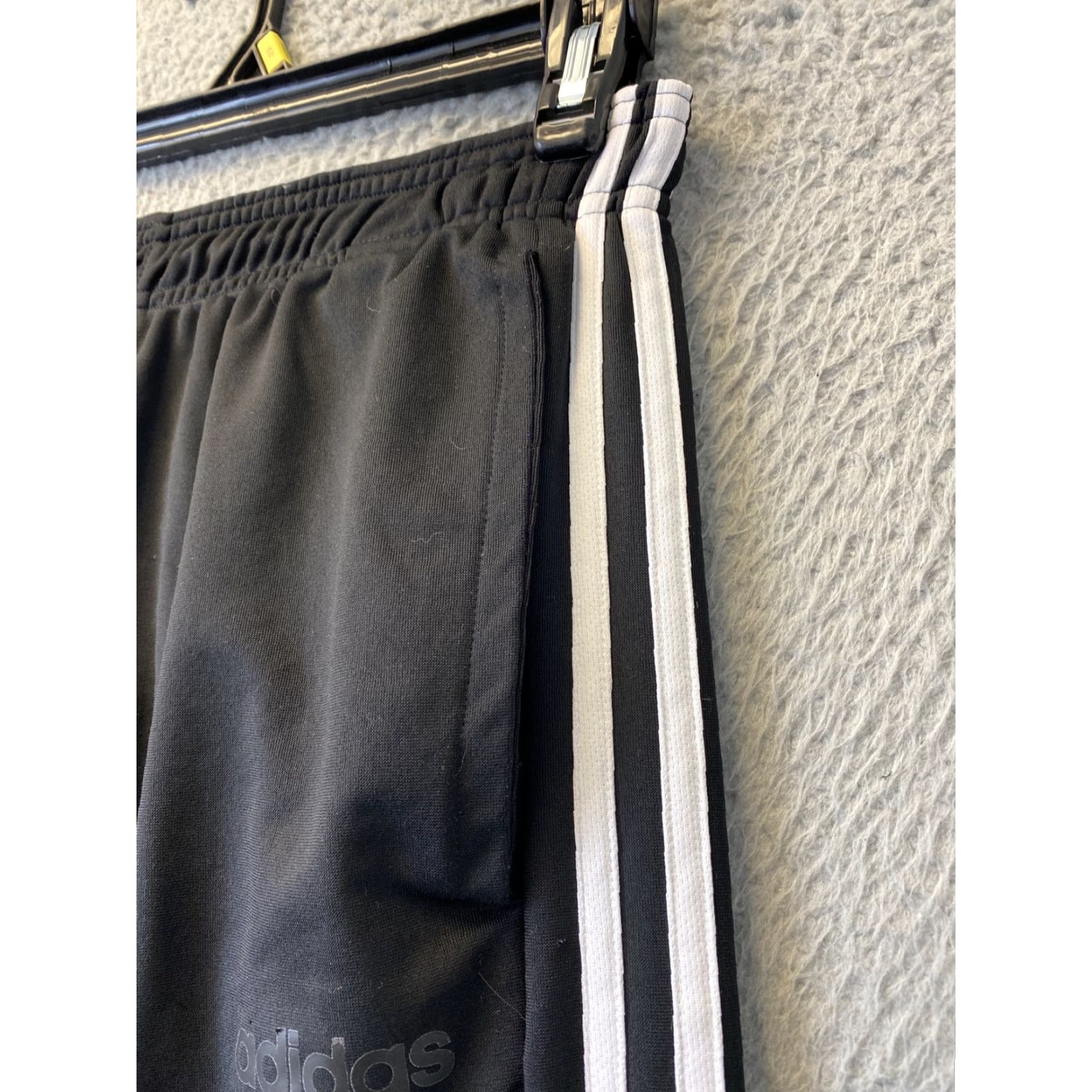 Adidas Adidas Pants Mens M Black White Logo Sweat Pants Casual 30X32 Running /44-65 Size US 31 - 5 Thumbnail