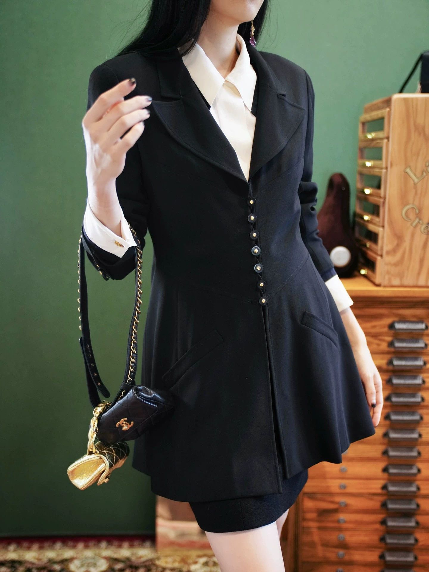 Chanel Chanel 1997 Wool Single-Breasted Peak Lapel Blazer Size M / US 6-8 / IT 42-44 - 3 Thumbnail