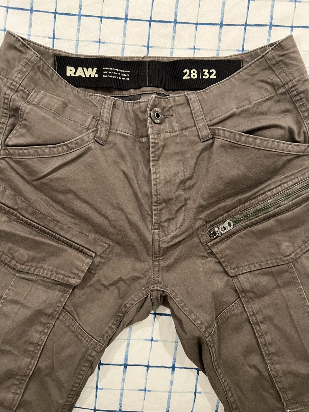 Japanese Brand × Vintage G-Star RAW Rovic Zip 3D Regular Tapered Cargo Pants Size US 28 / EU 44 - 4 Thumbnail