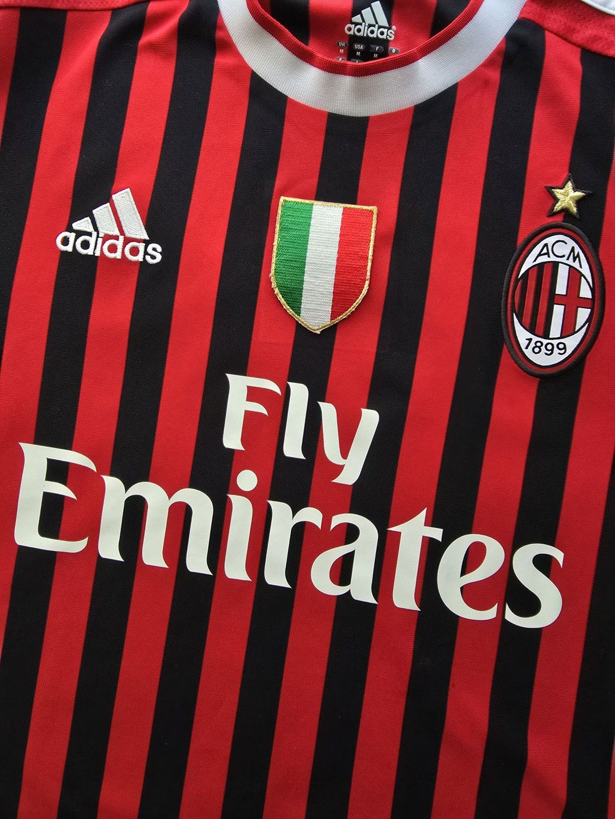Adidas AC Milan 2011-2012 Home Jersey Size US M / EU 48-50 / 2 - 3 Thumbnail