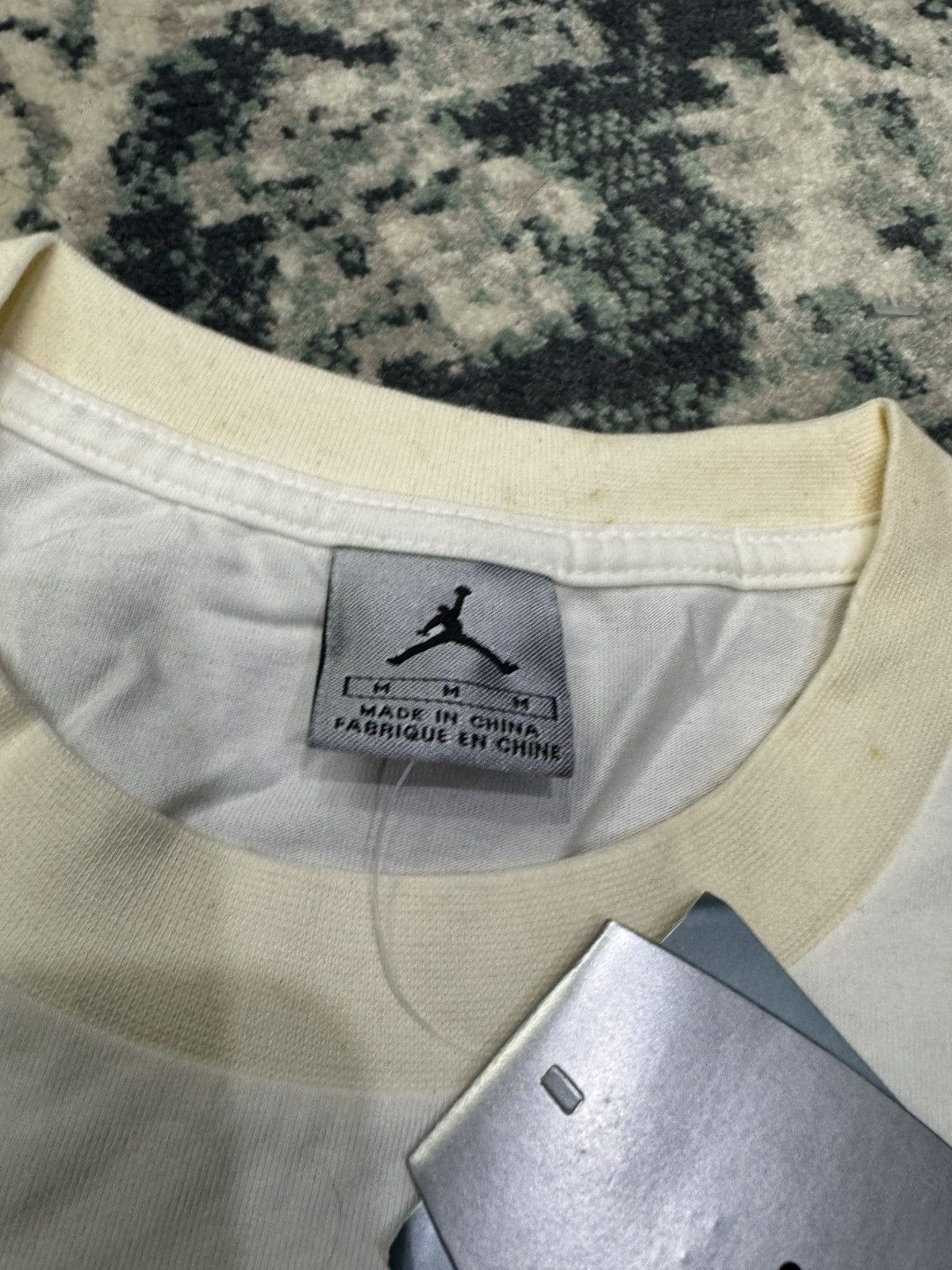 Nike VINTAGE STAIN 2003 AIR JORDAN 18 YEARS ANNIVERSARY SHIRT Size US M / EU 48-50 / 2 - 3 Thumbnail