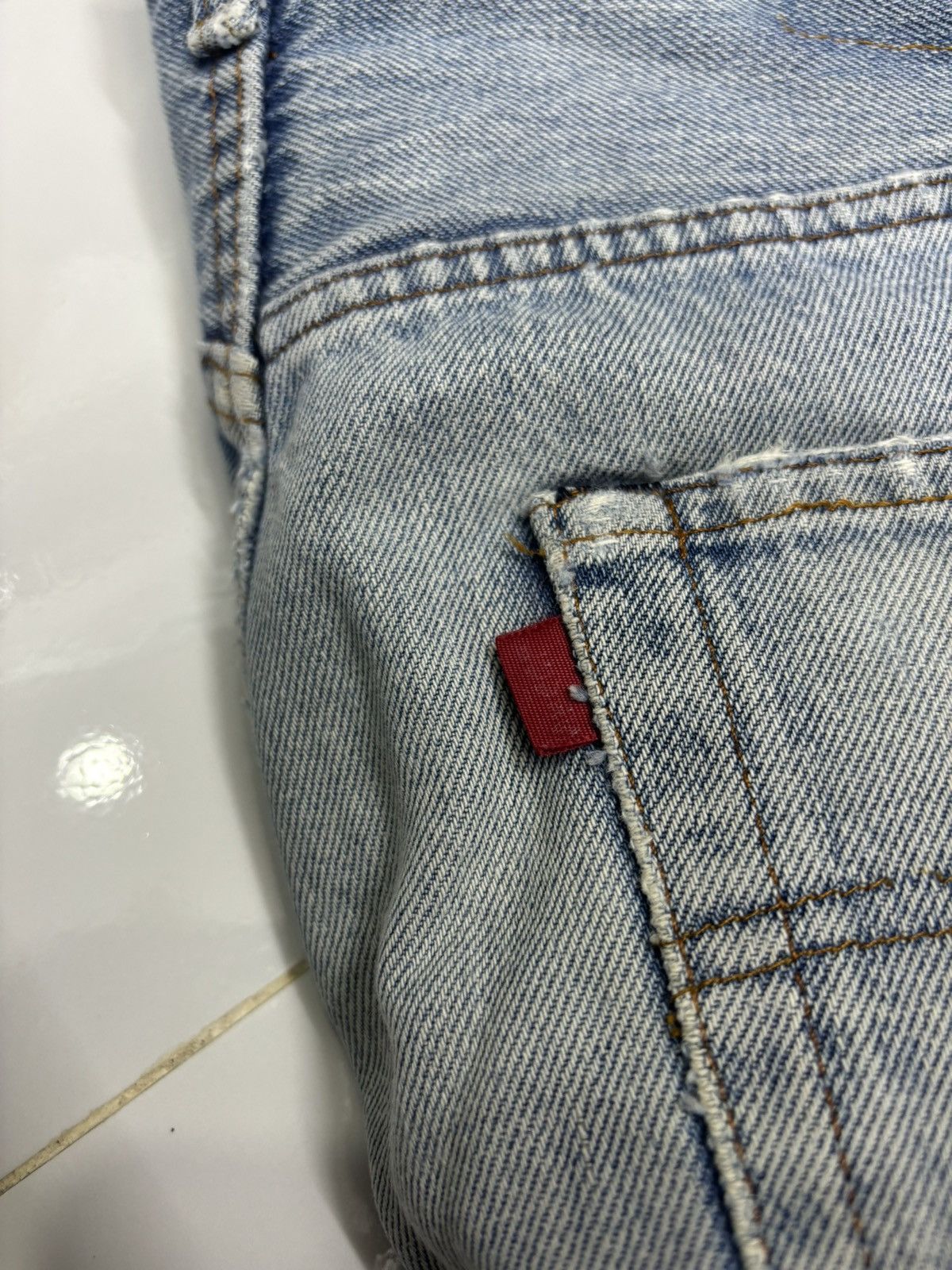 Levi's × Vintage Levis 501 Selvedge Button 558 Distress Denim Jean Size US 30 / EU 46 - 12 Thumbnail