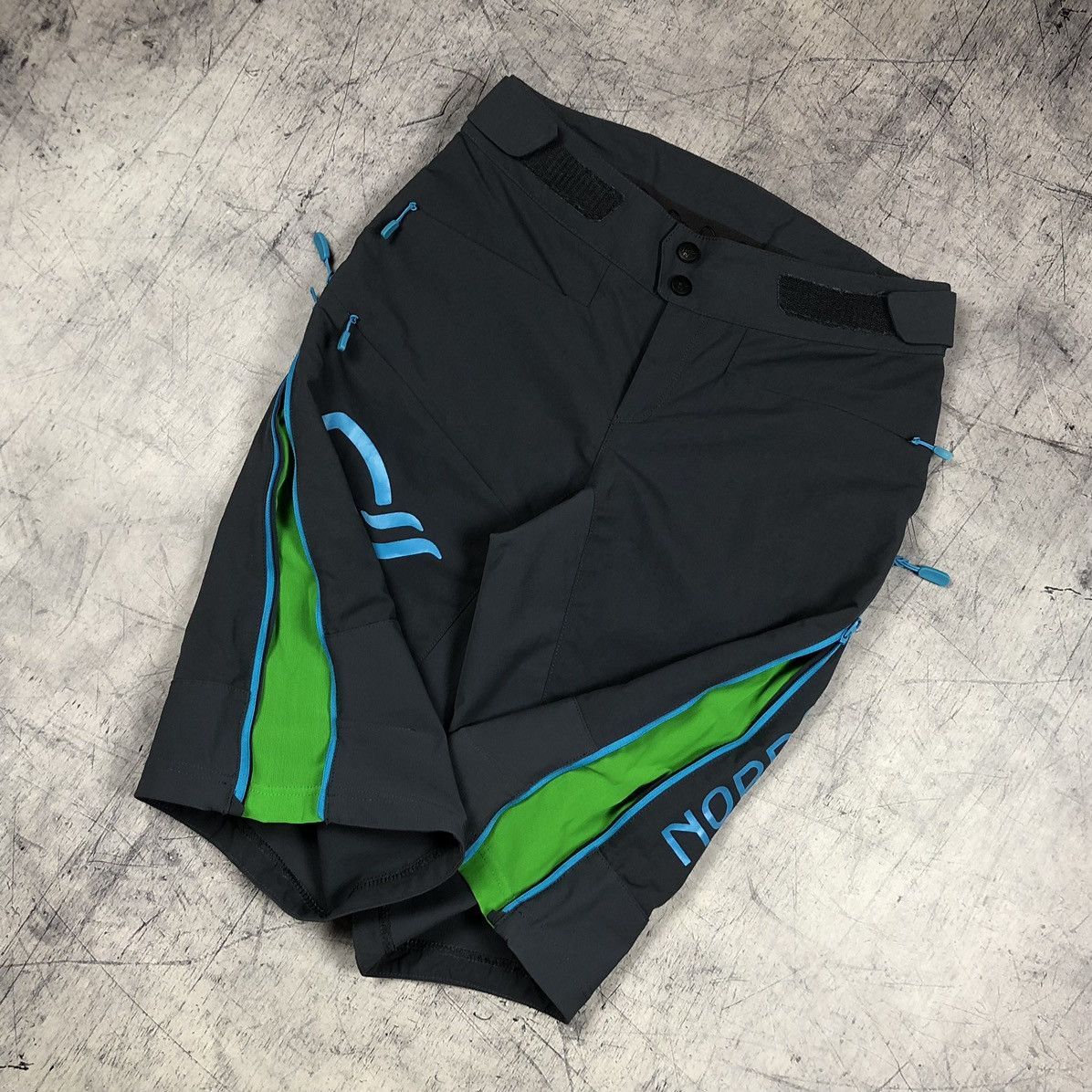 Norrona Norrona Trekking Outdoor Fjora Mountain Shorts y2k gcw23 og Size 28" / US 6 / IT 42 - 4 Thumbnail