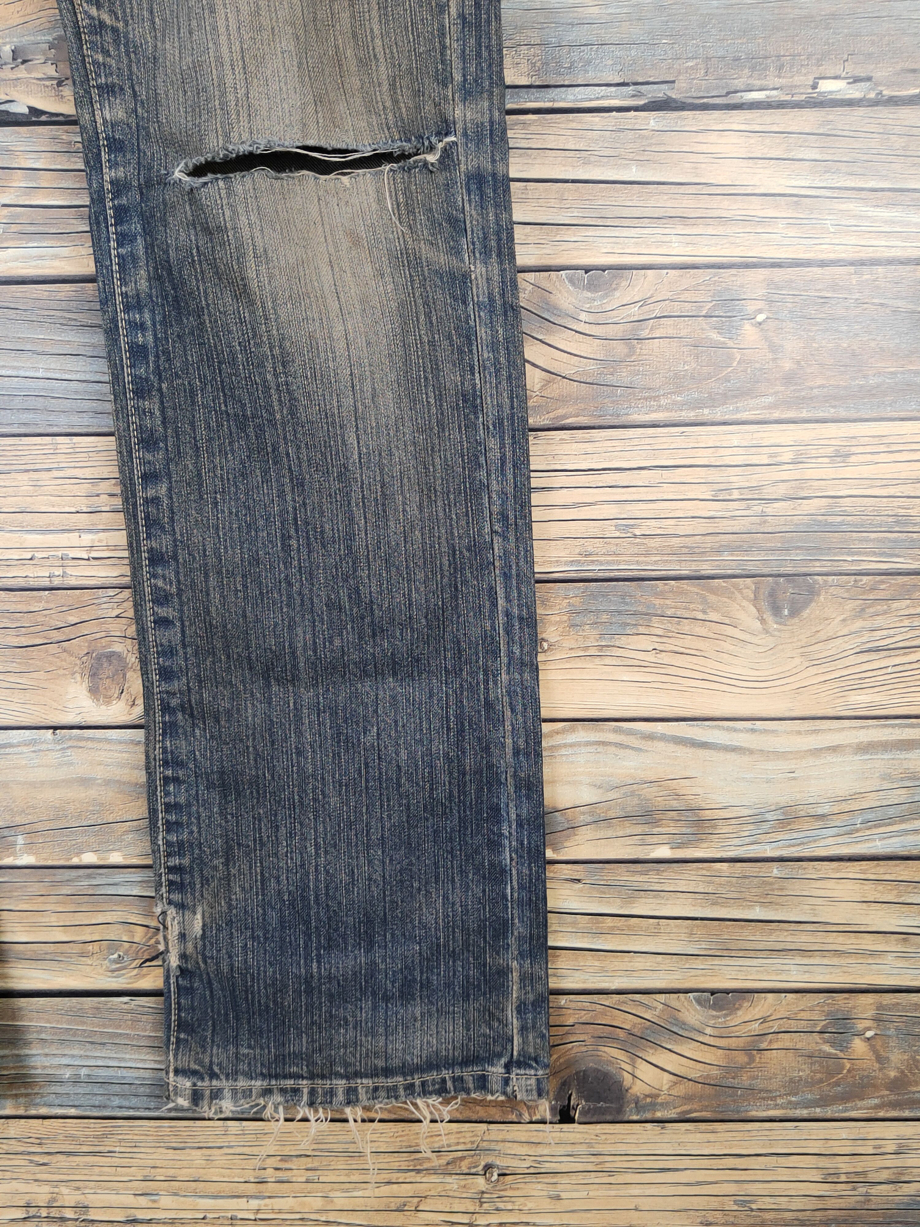 Japanese Brand Uniqlo Dark Blue Distressed Ripped Jeans #W1068 Size US 31 - 6 Thumbnail
