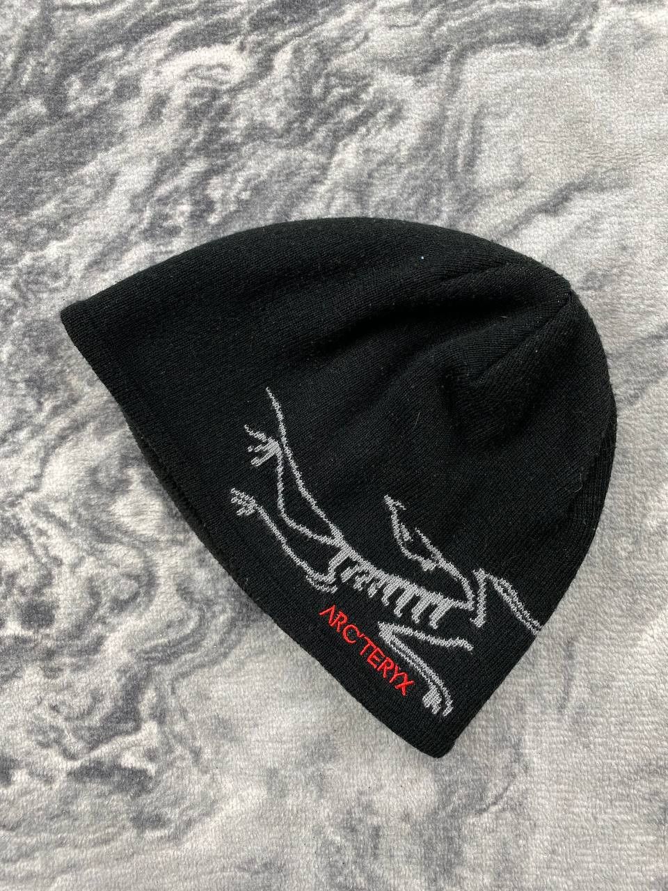 Arc'teryx Arcteryx Bird Head Beanie Toque (Dark Magic) | Grailed