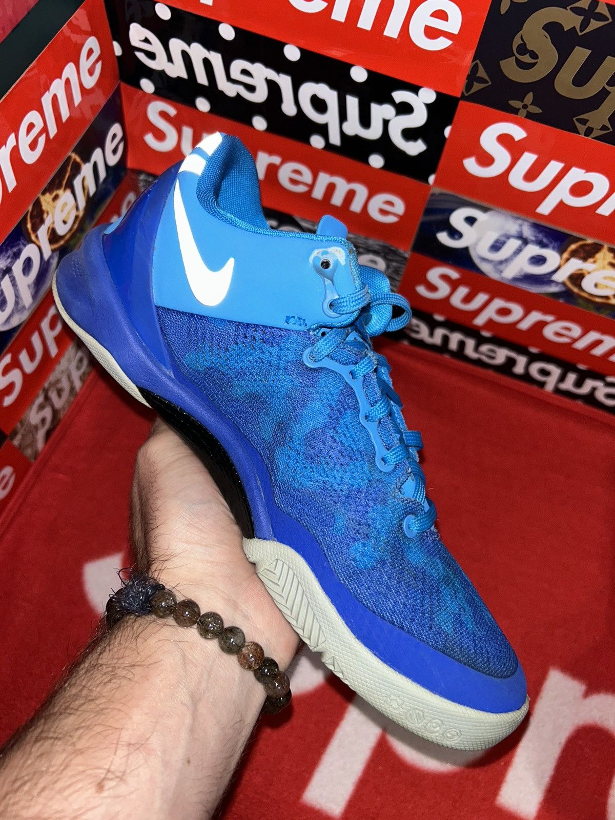 Nike Nike Kobe 8 Blue Coral Snake GS 555586-400 size 5.5y Size US 5.5 / EU 38 - 7 Thumbnail