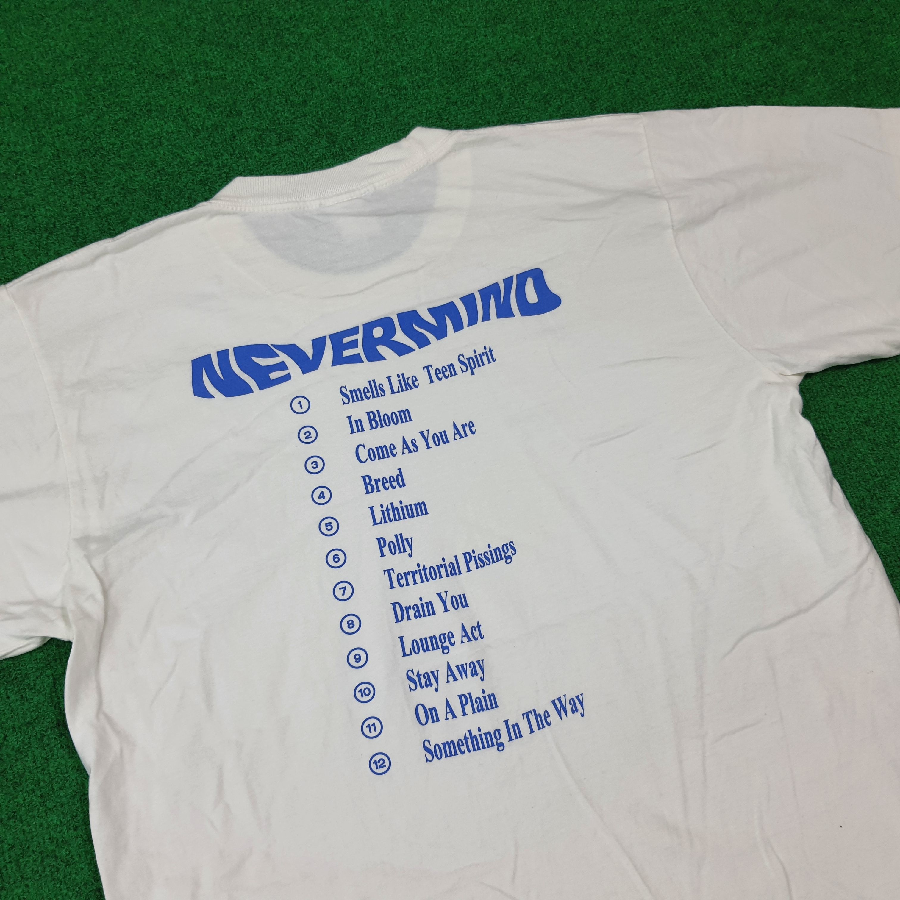 Vintage Vintage 200s Nirvana Nevermind Band Bootleg Tshirt C276N32 Size US M / EU 48-50 / 2 - 4 Thumbnail