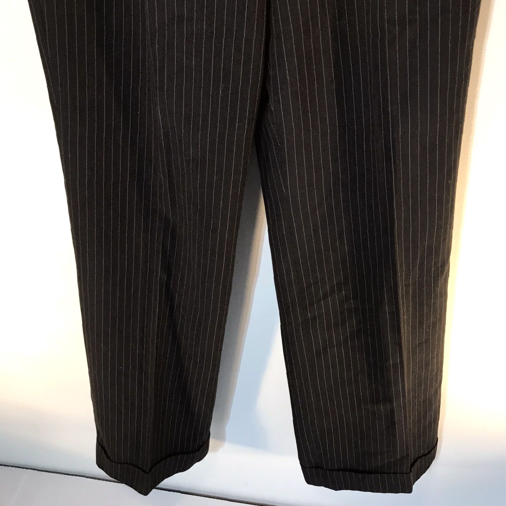 Vintage Larry Levine Dress Pants Womens Size 8 Wide-Leg Cuffed Pinstripe Black White Rayon Blend N/A Mens Womens Size 30" / US 8 / IT 44 - 3 Thumbnail