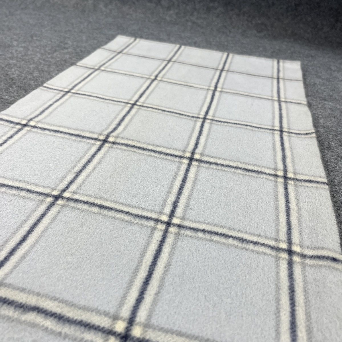 Aquascutum Aquascutum Scarf / Muffler / Neckwear T1546 Size ONE SIZE - 7 Thumbnail
