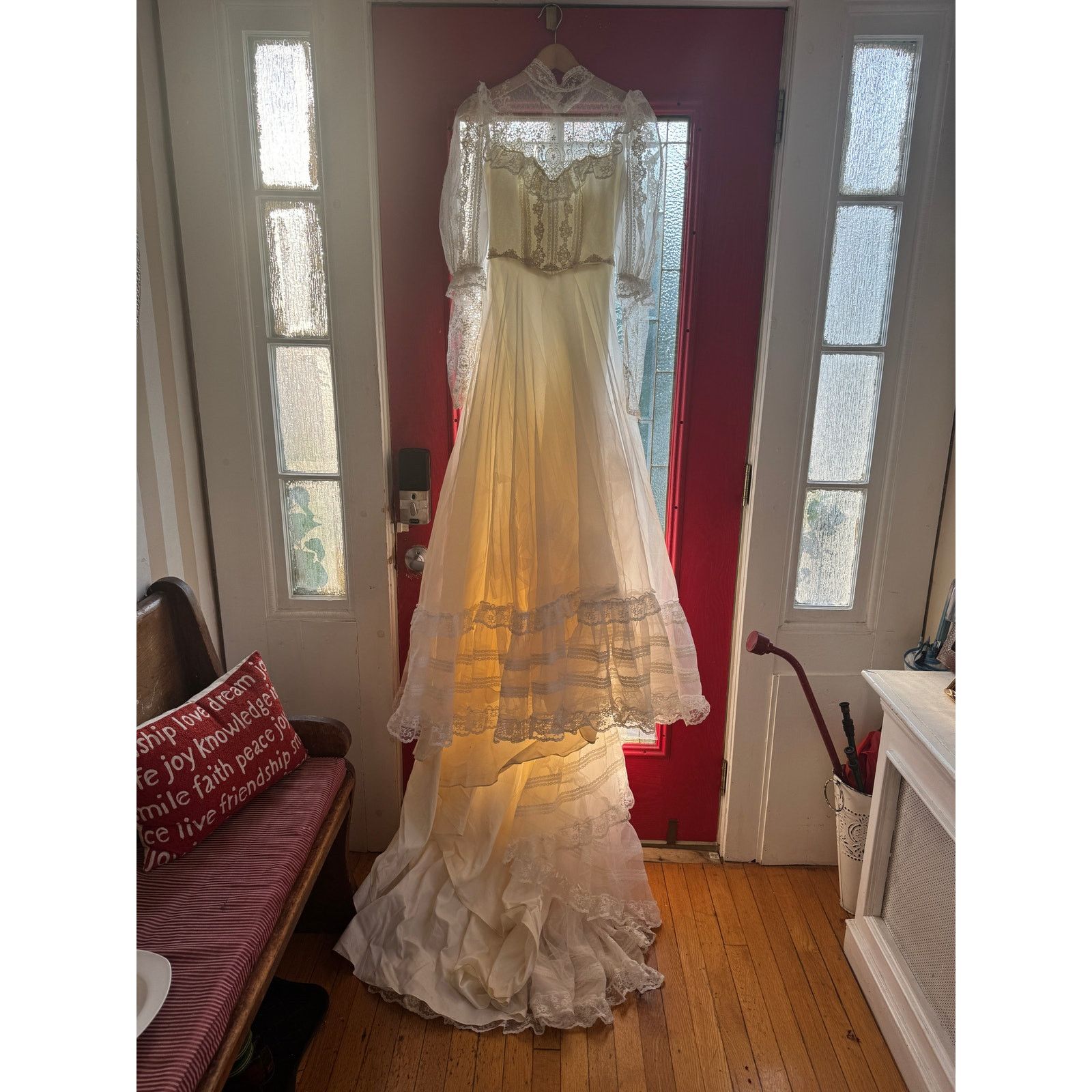 Vintage Eve of Milady Lace Stunning Wedding Dress with Hat