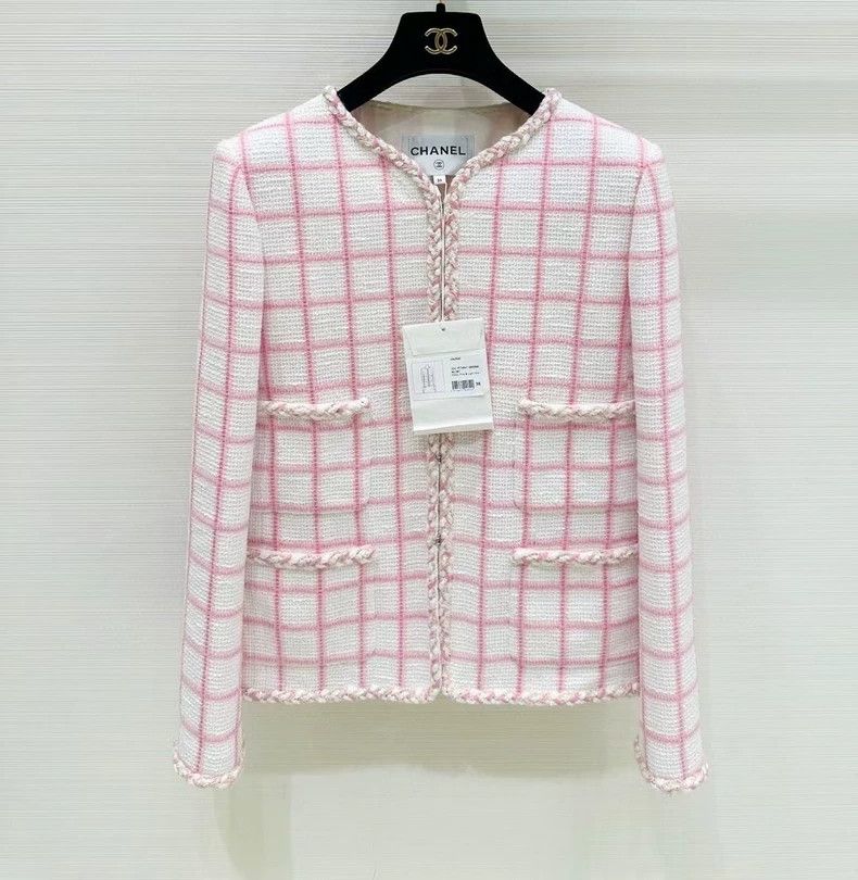 Chanel Chanel 23C pink plaid jacket Size XS / US 0-2 / IT 36-38 - 1 Thumbnail