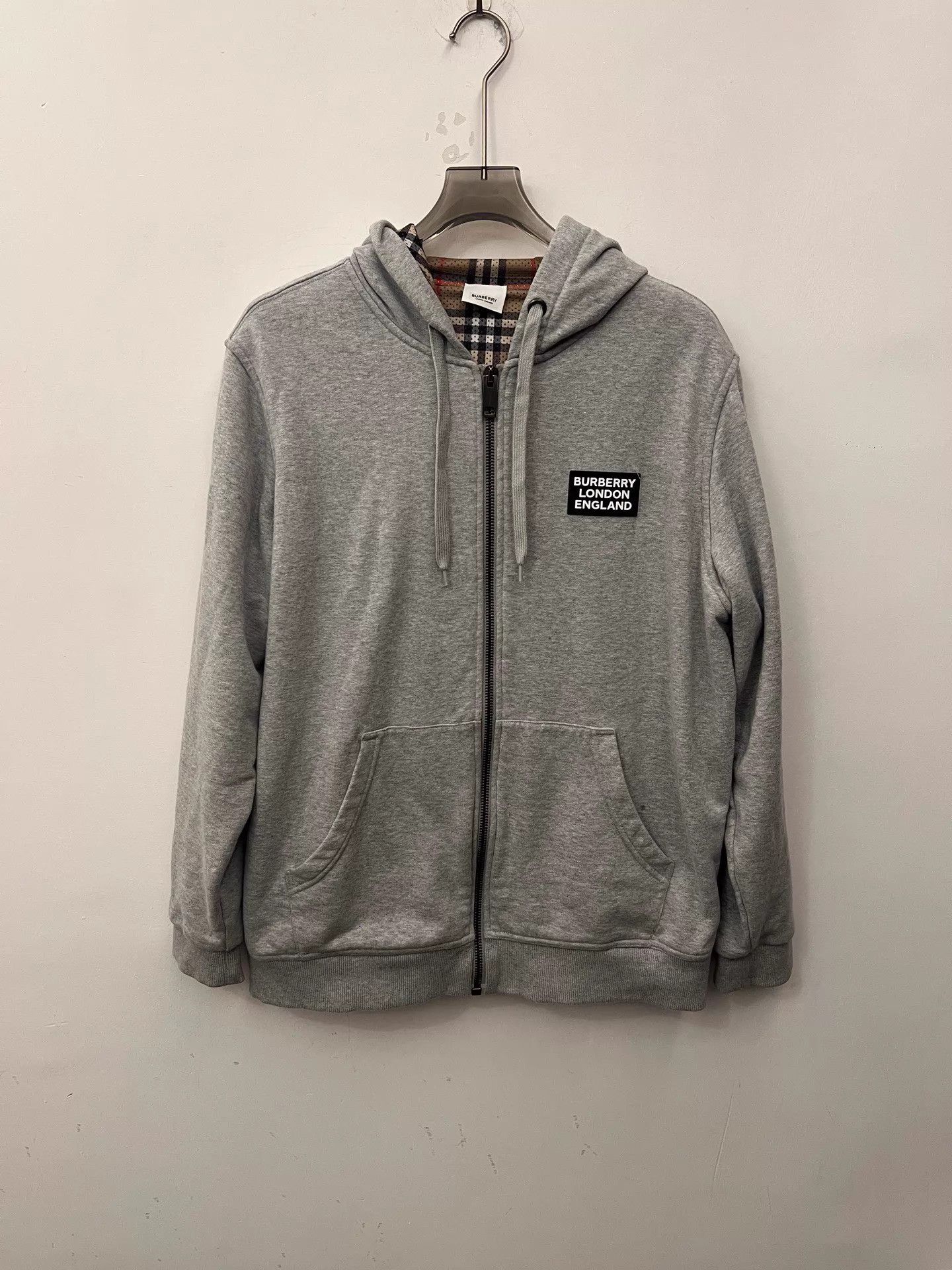 Burberry Burberry Logo Plaque Hoodie Unisex Gray Size L Size US L / EU 52-54 / 3 - 1 Thumbnail