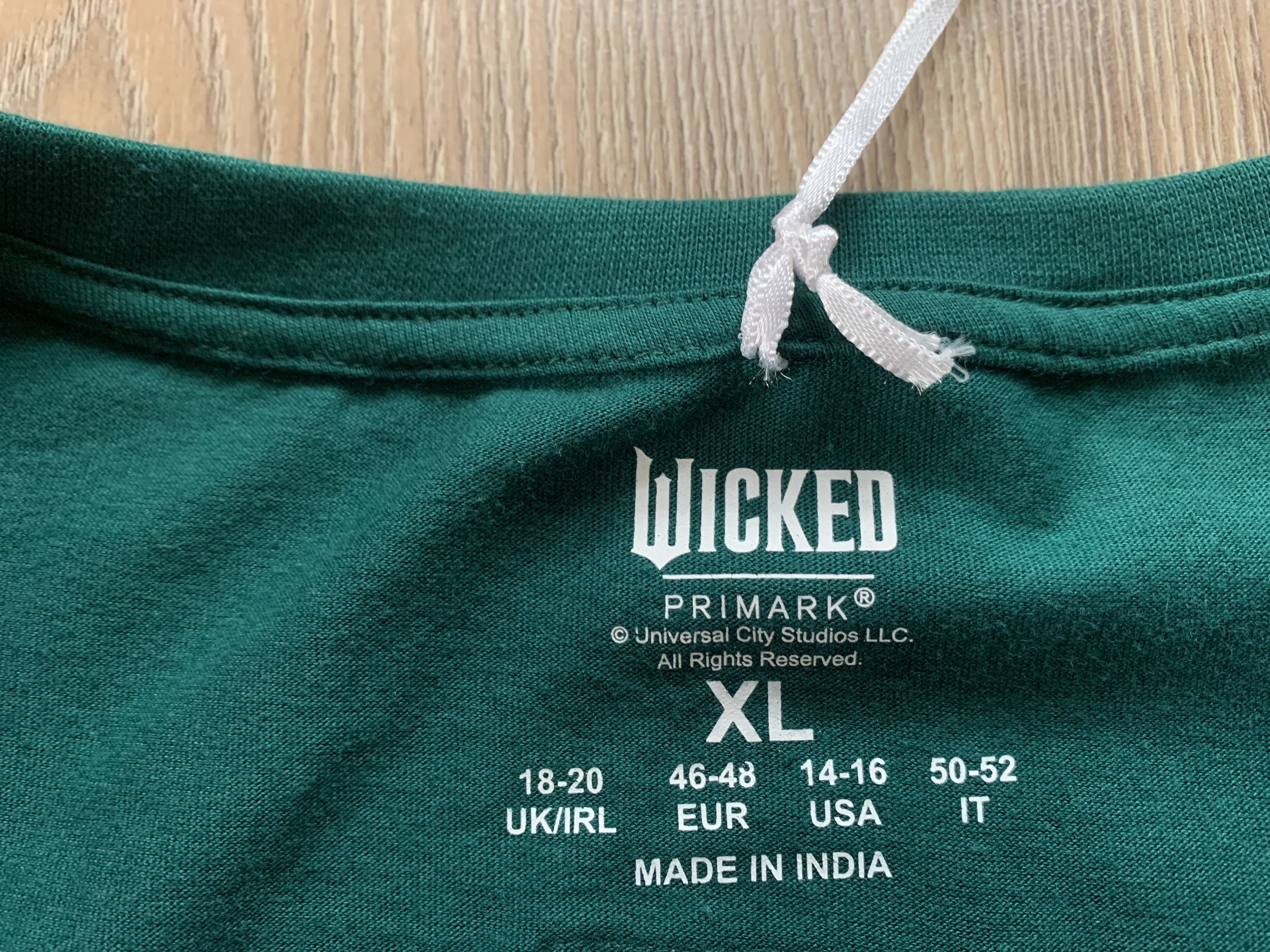 Primark Wicked x Primark Defy Gravity Graphic T-Shirt Size XL / US 12-14 / IT 48-50 - 7 Thumbnail
