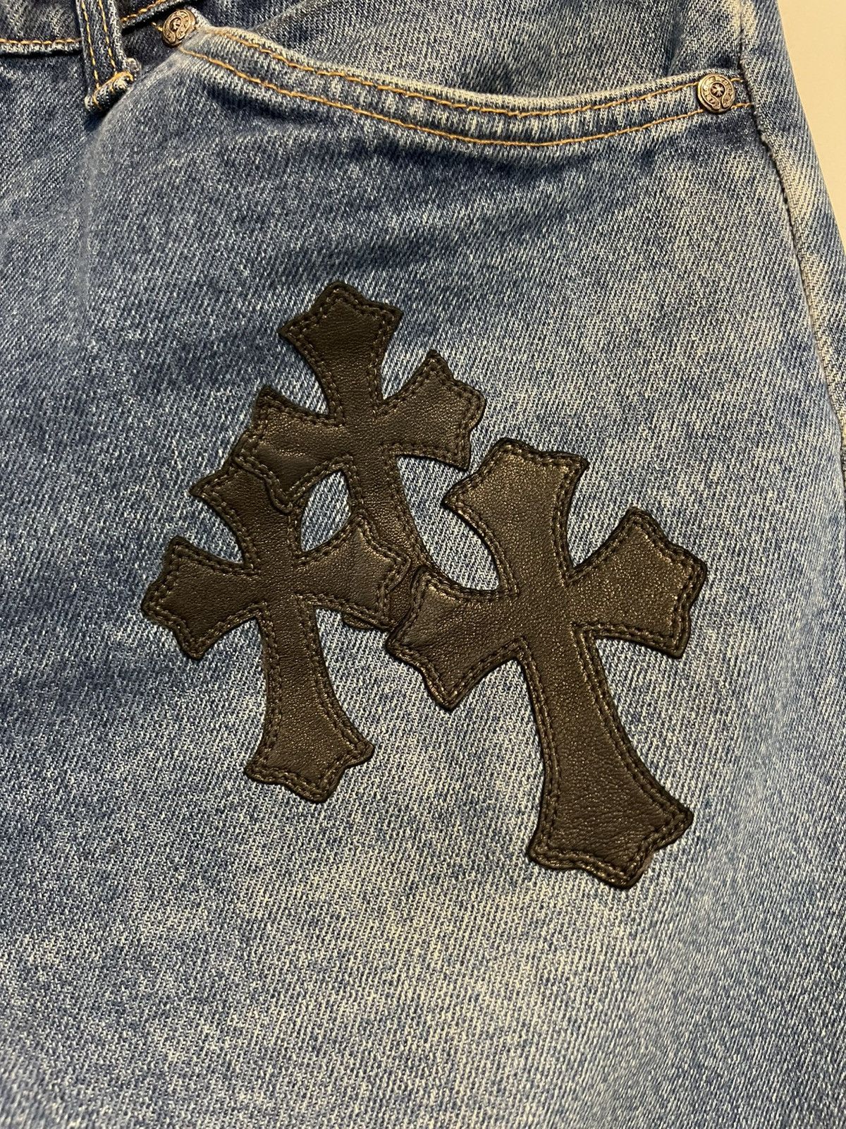Chrome Hearts × Levi's Chrome Hearts Levi’s Cross Patch Denim Jeans Size US 34 / EU 50 - 5 Thumbnail
