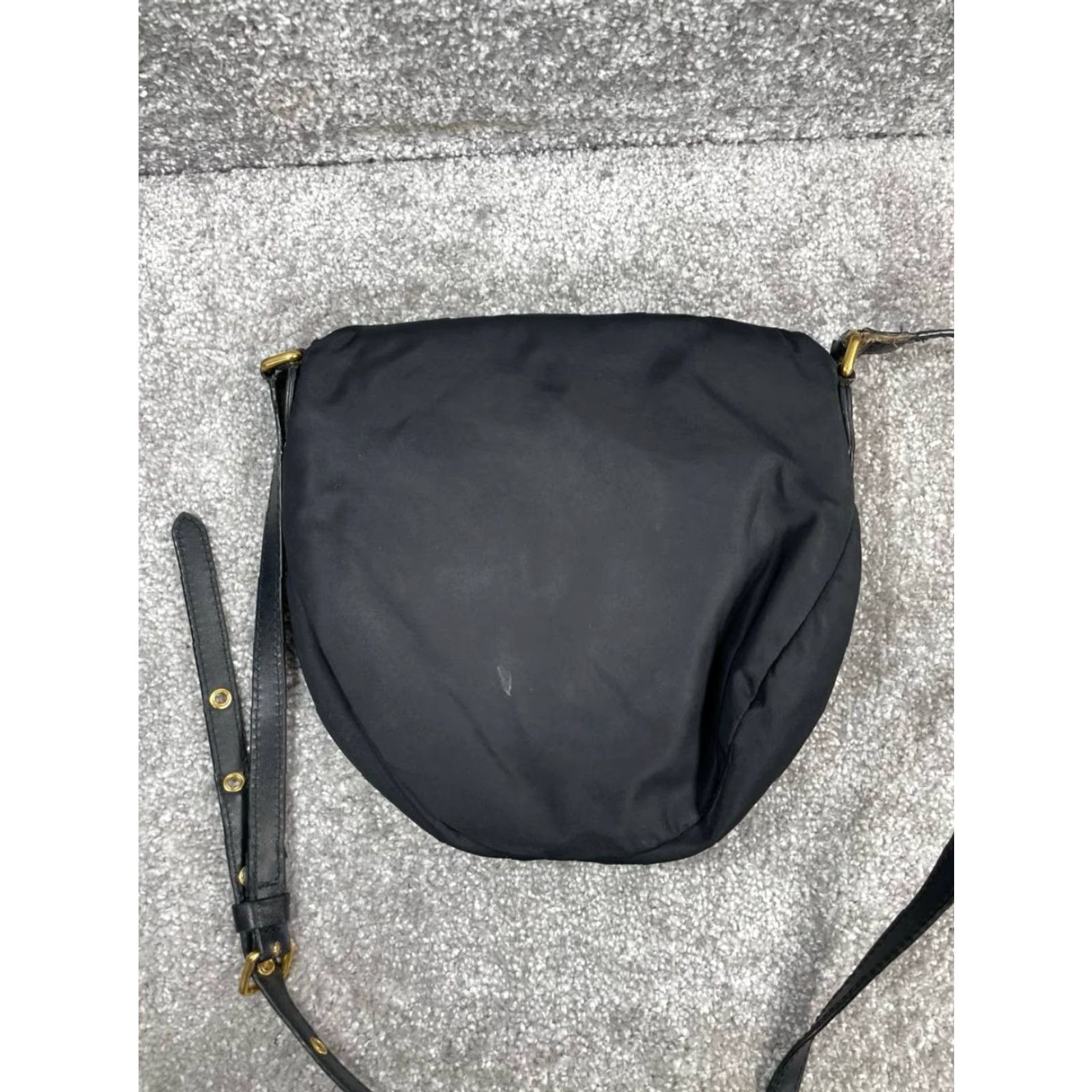 Marc by Marc Jacobs Marc by Marc Jacobs Natasha Crossbody Bags Womens Black Zip Adjustable Strap Crescent 8.5 in x 9 in Medium Leather Size ONE SIZE - 4 Thumbnail