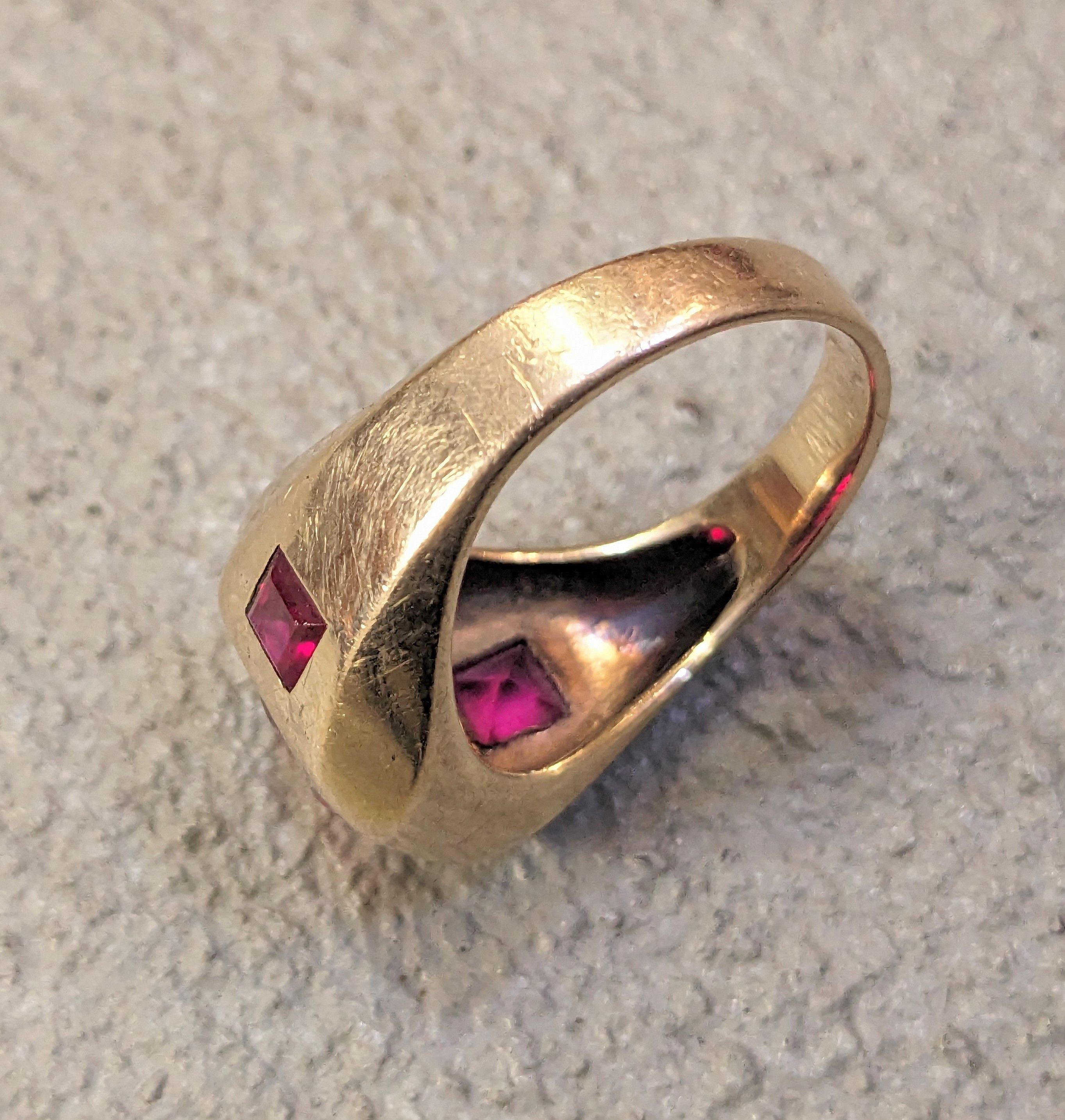 Jewelry Vintage 10K Gold Ring Size 10 Lab Ruby Red Modern Size ONE SIZE - 10 Thumbnail