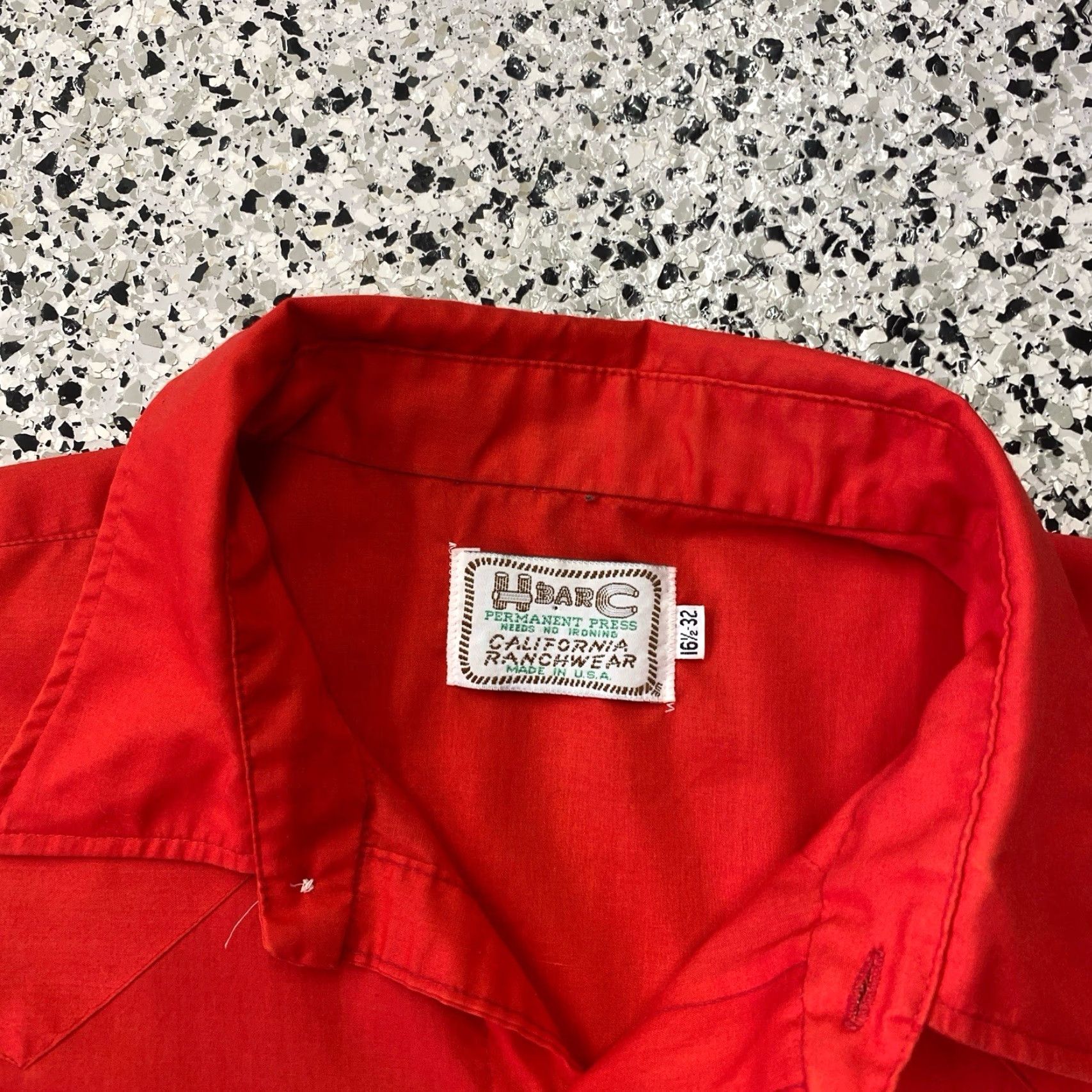 Vintage VINTAGE H Bar C Shirt Mens Red Pearl Snap Cali Ranchwear Made In USA 16 1/2 32 Size US XL / EU 56 / 4 - 2 Thumbnail